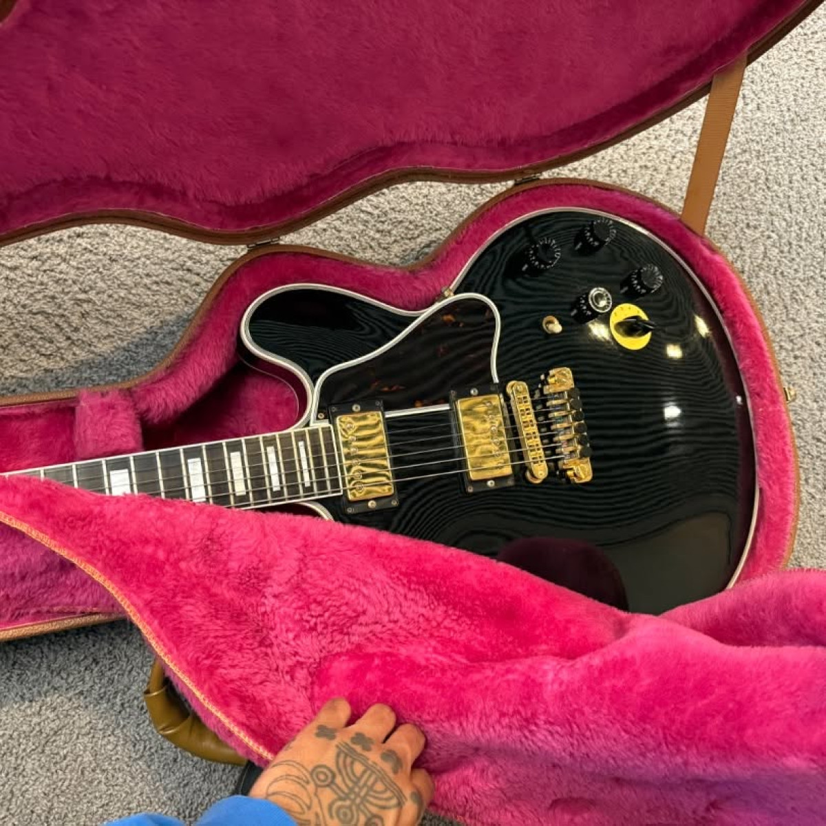 Steve Lacy Bold Instagram Moment Sparks Social Buzz Musician displays edgy caption that ignites laughter, debate, and viral energy ahead still.