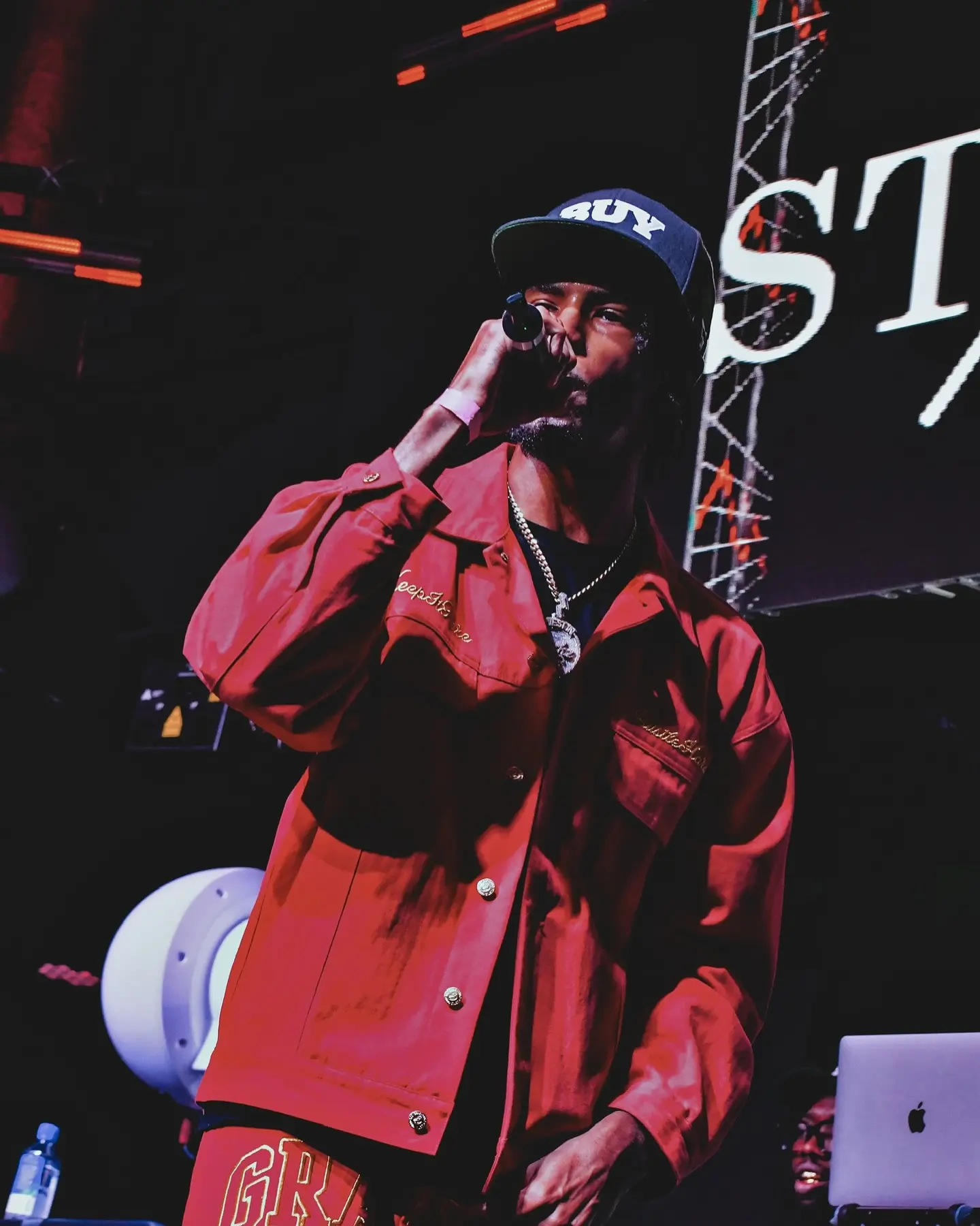 Stockz Returns to Houston’s Rich’s With Slum Village Hip-hop rising star makes a full-circle comeback at his teenage hangout when it reopens!!!