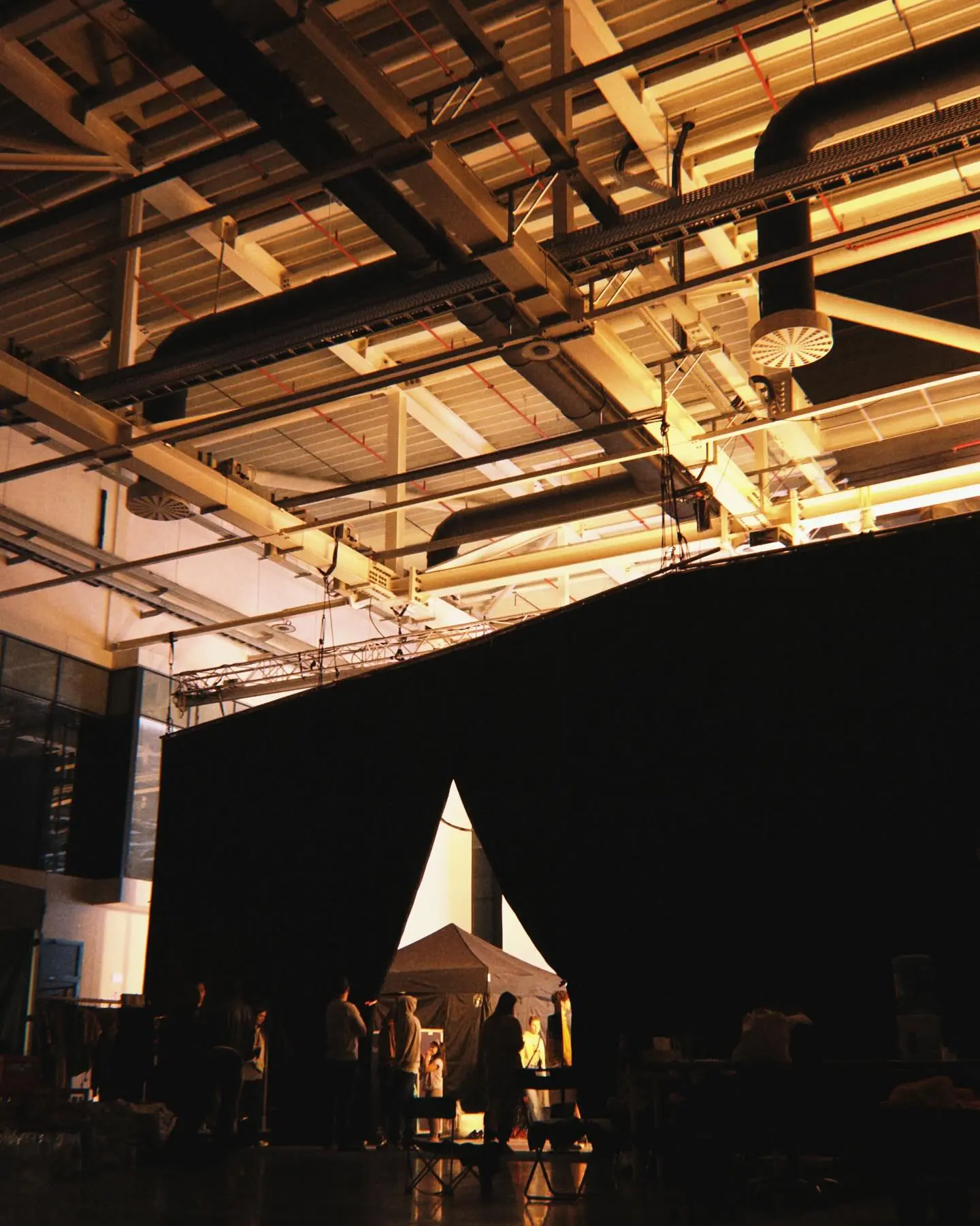 On set with creativity and relentless passion, Swindells unveils a journey beyond usual.!!