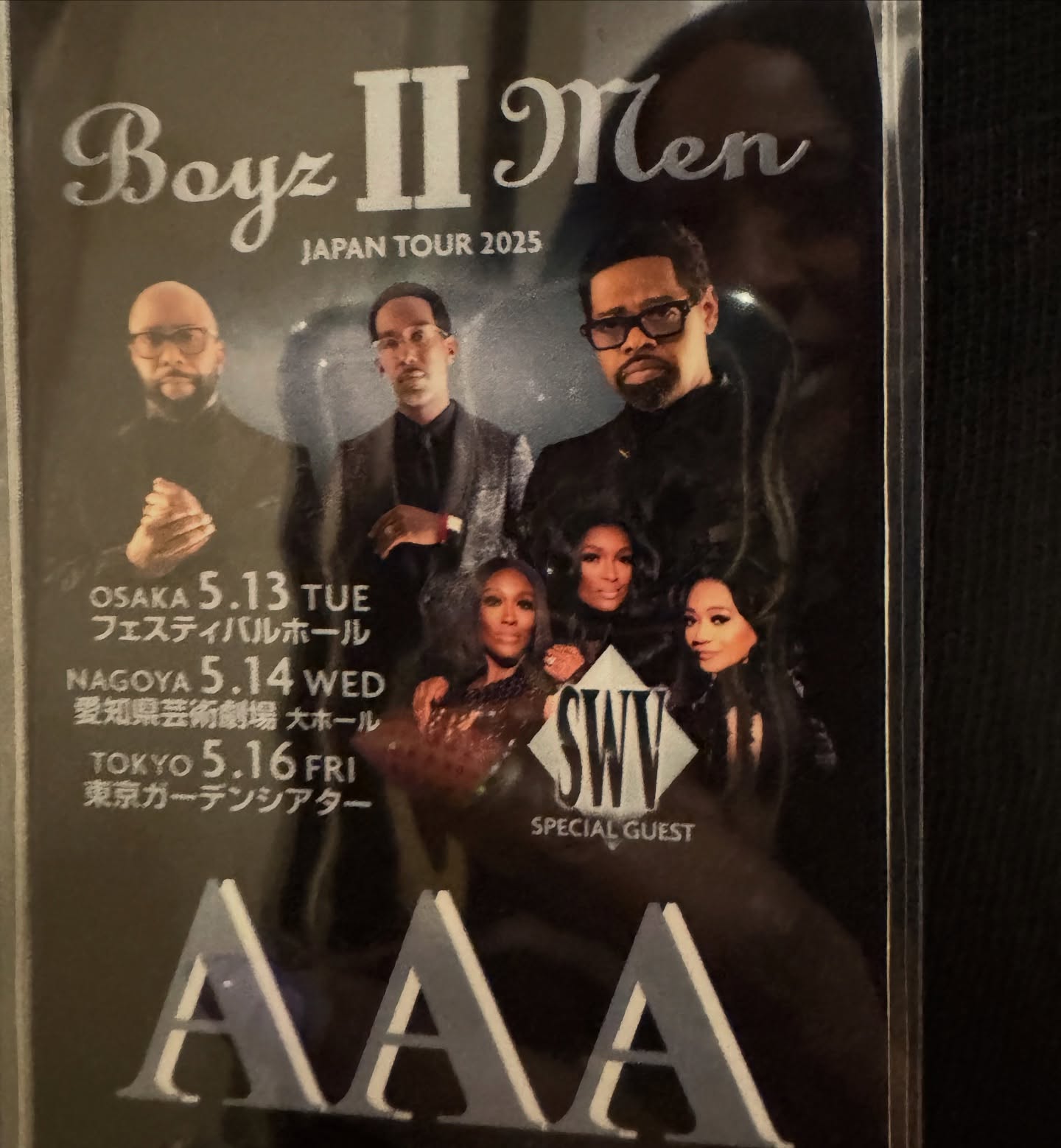 SWV And BoyzII Men Backstage In Osaka