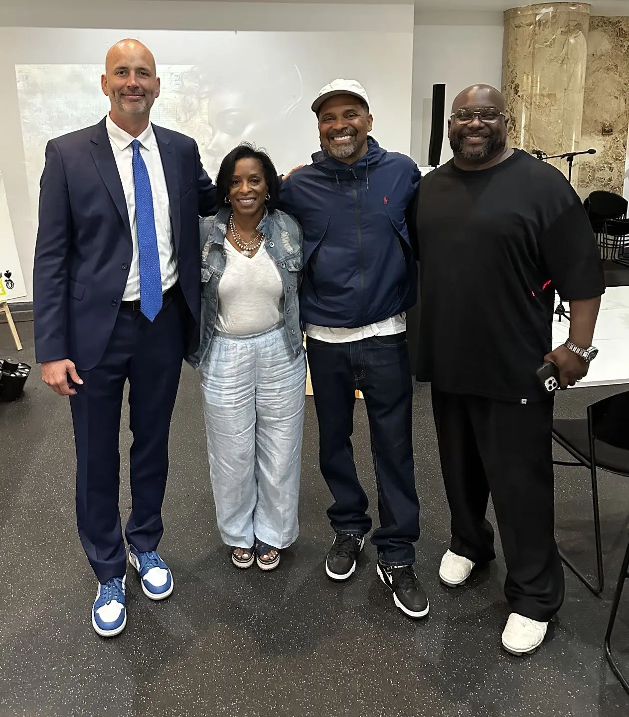 Teamwork Spurs Change In Indiana Celebrity Mike Epps advocates unity and safety through teamwork to curb violence in Indy!!