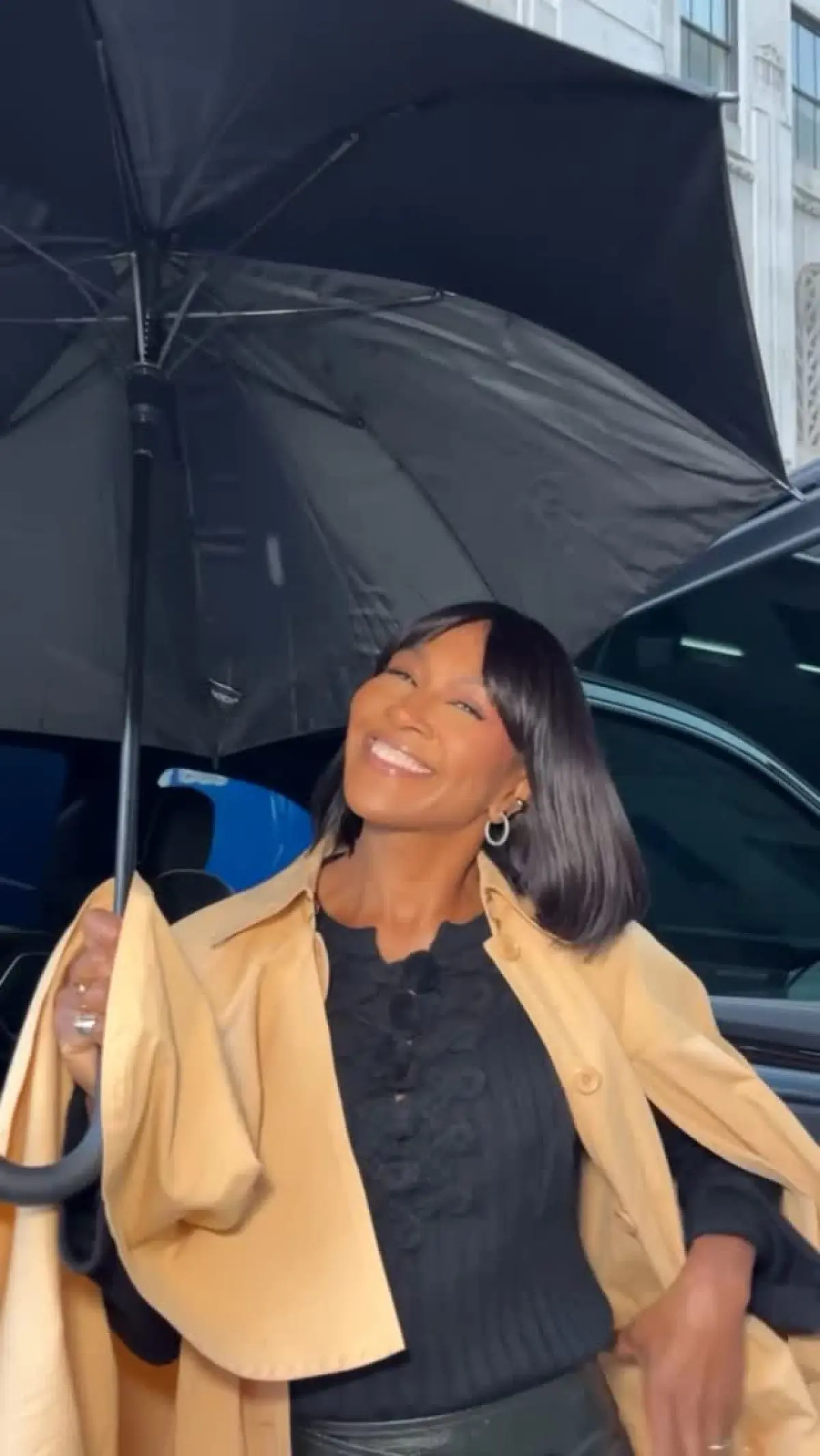 Terri J. Vaughn Shines at NY Press Day Amid Rainy Vibes Terri J. Vaughn shines in rainy NY with chic looks and a riveting, live NYSE conversation!