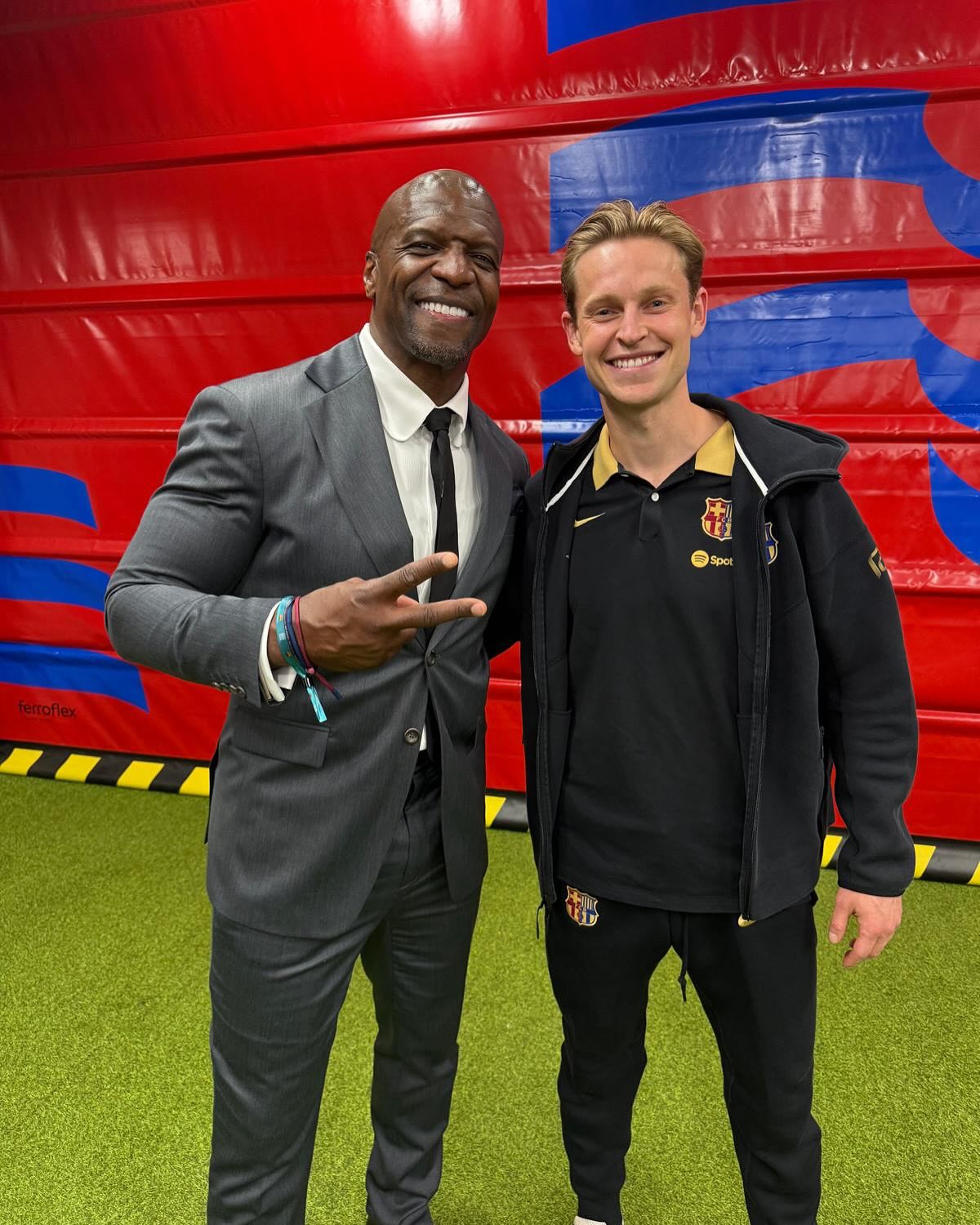 Terry Crews Meets FC Barcelona Legends