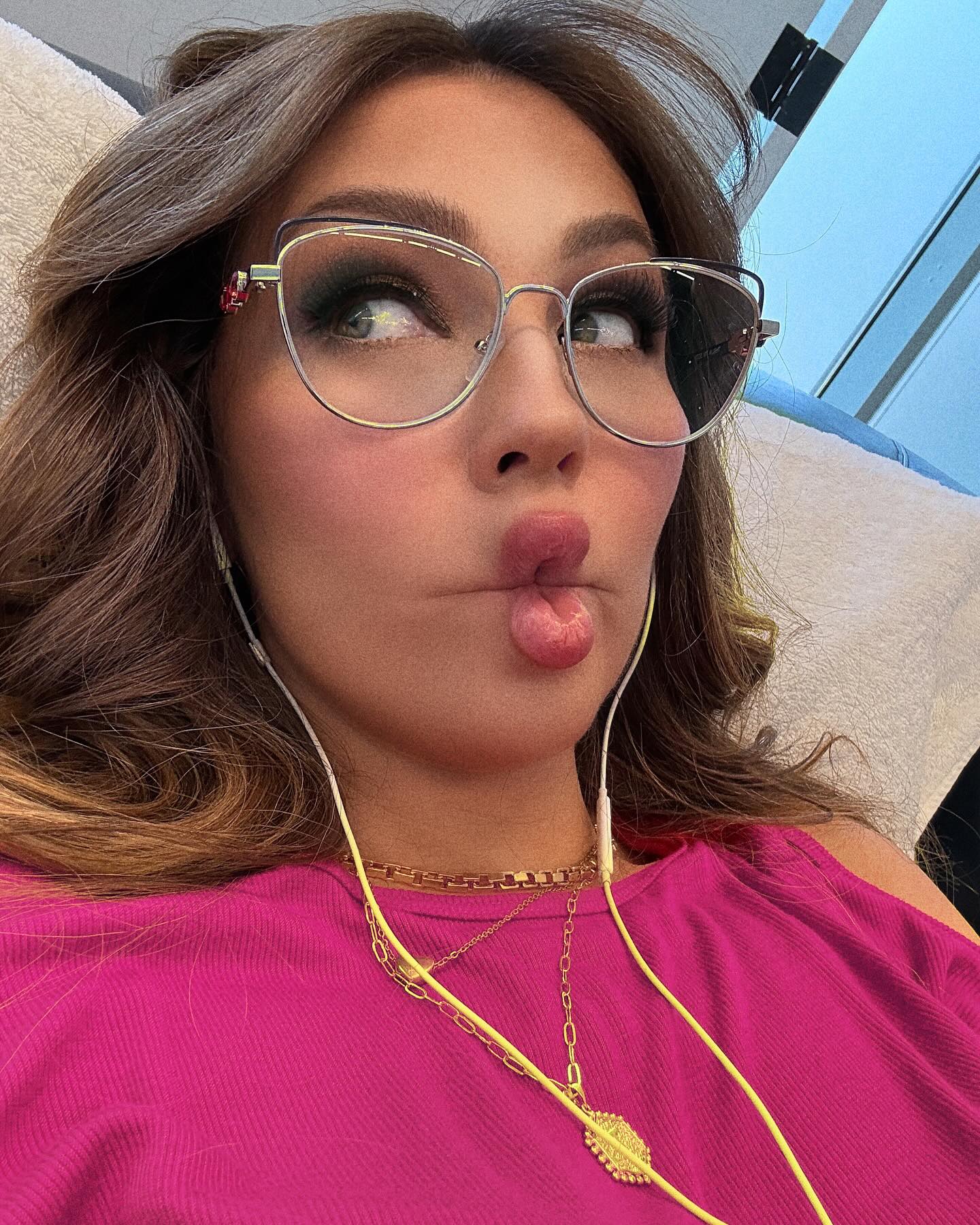 Thalia’s Busy Week: New Lenses, Commercial, Gala, & More Celebrity Thalia dazzles with style in a busy week of shoots, galas, new eyewear, setback!