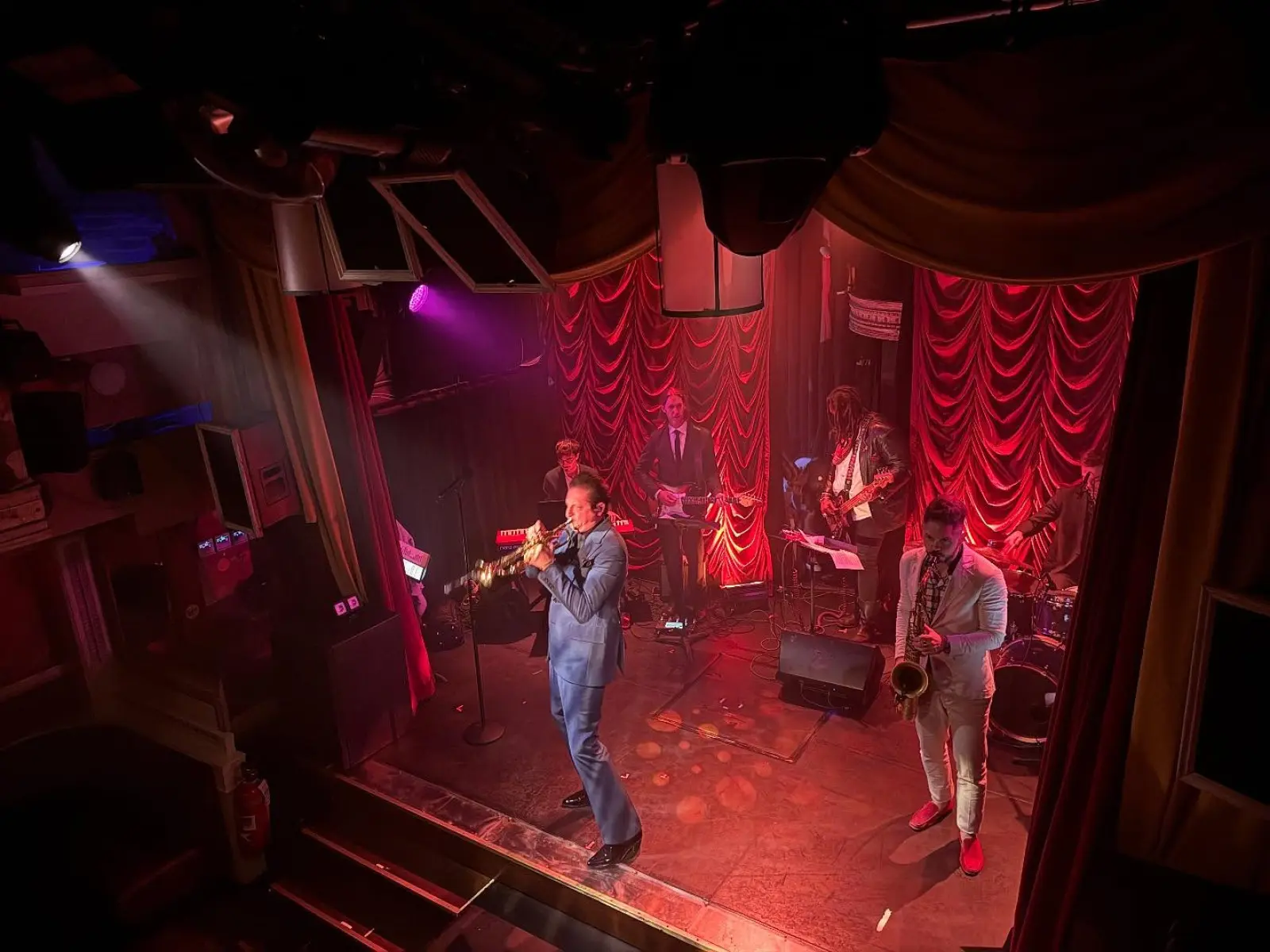 Excitement builds as The Box NYC returns with celebrity flair and vibrant nightlife energy.