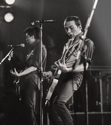 Joe Strummer’s truly vivid fiery stage lighting up Scandinavia as London Calling hit home!