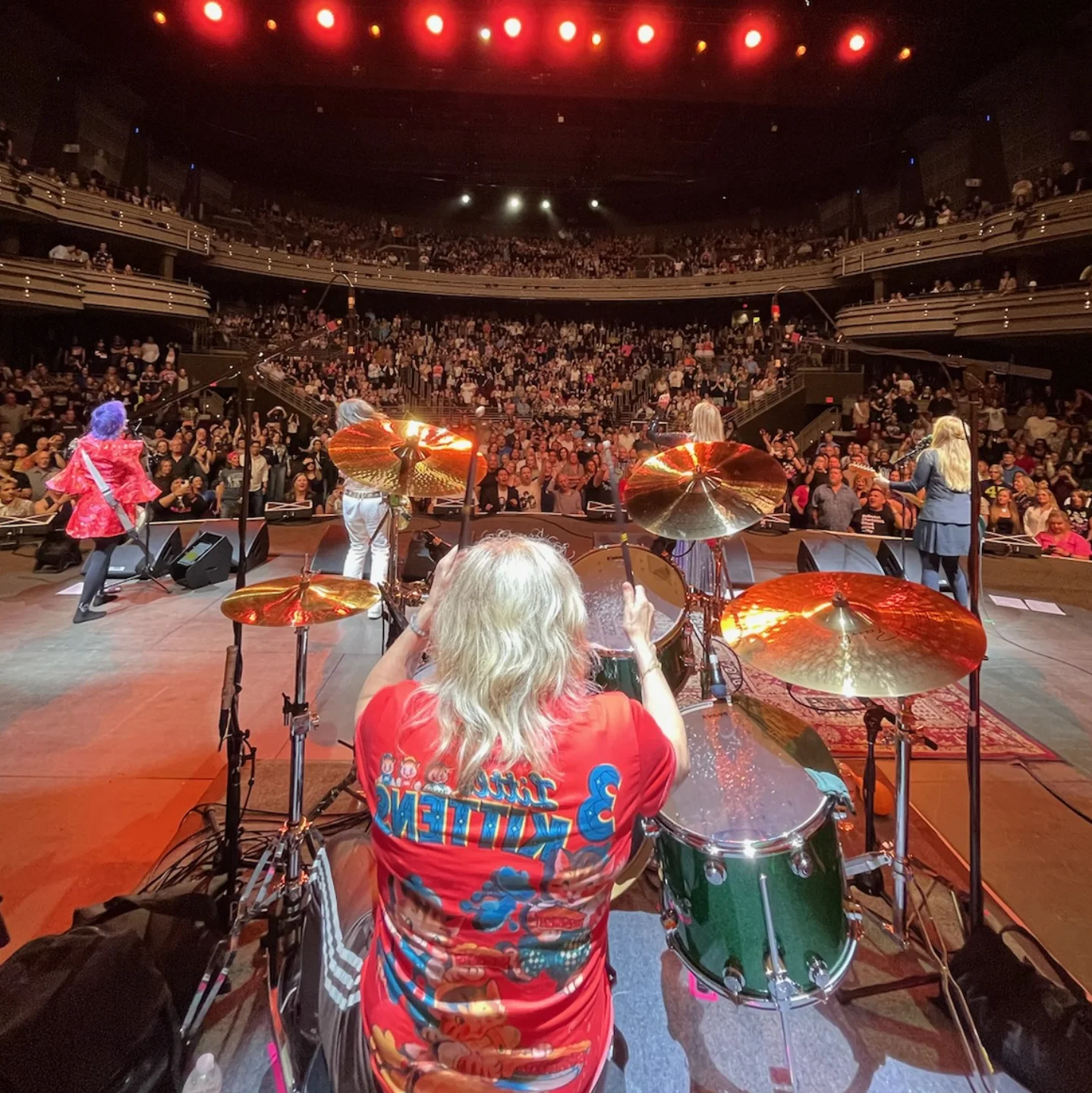 The Go-Go’s Shine In Las Vegas Farewell Iconic performance captivates Sin City audience, marking an unforgettable Vegas send-off!!
