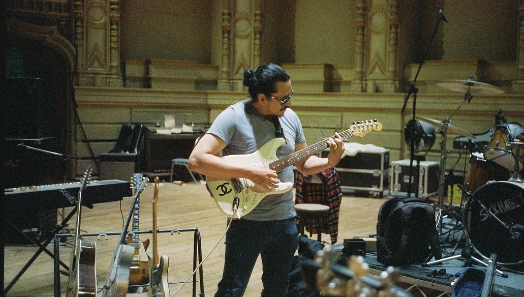 The Last Of Us Crew Jams At BTS Session