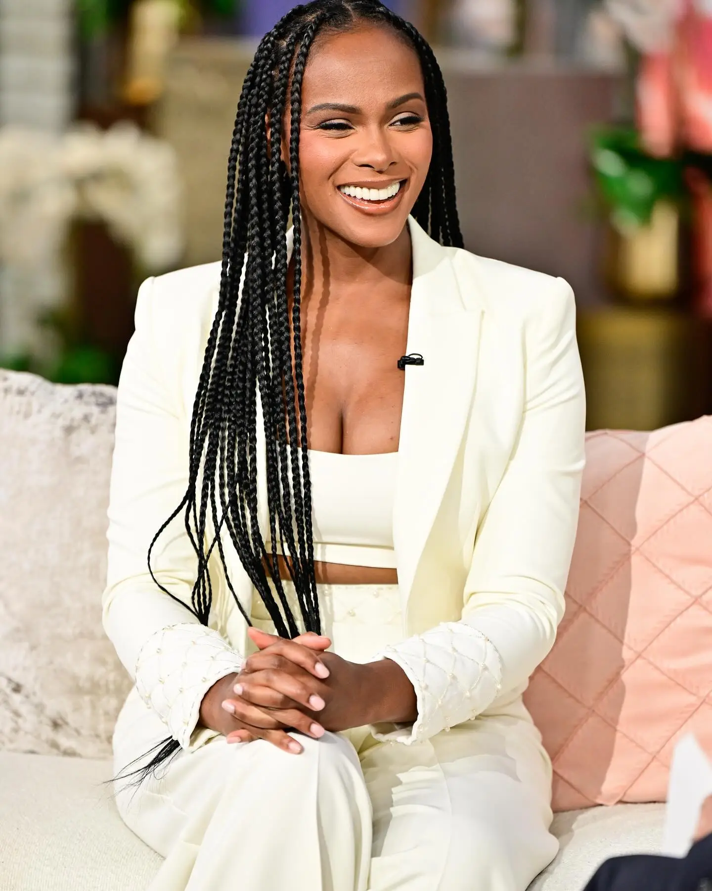 Tika Sumpter Shines in NYC With New Children’s Book Launch NYC rendezvous with Tamron Hall reveals heartfelt insights, igniting a new literary path.!