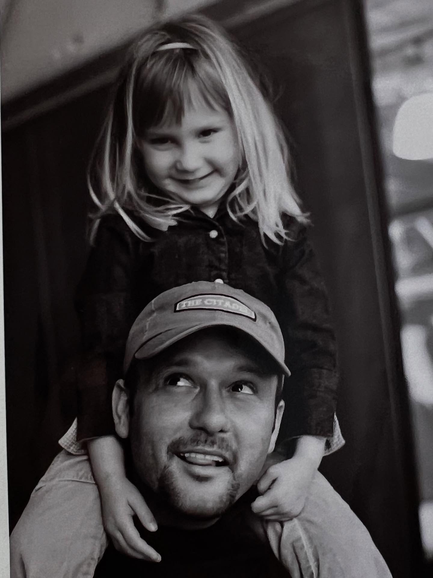 Tim McGraw Celebrates Daughter Gracie’s 28th Birthday A loving tribute from a devoted father, highlighting youth, talent, and heartfelt warmth.