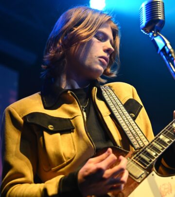 Unforgettable night: Toby Lee & guest Isabella Coulstock ignite sold-out show at Bush Hall.