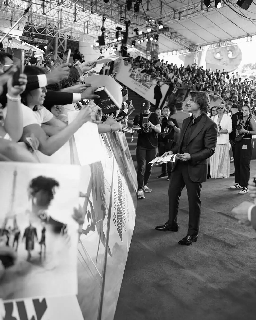 Tom Cruise Leads MI Premiere in Mexico City