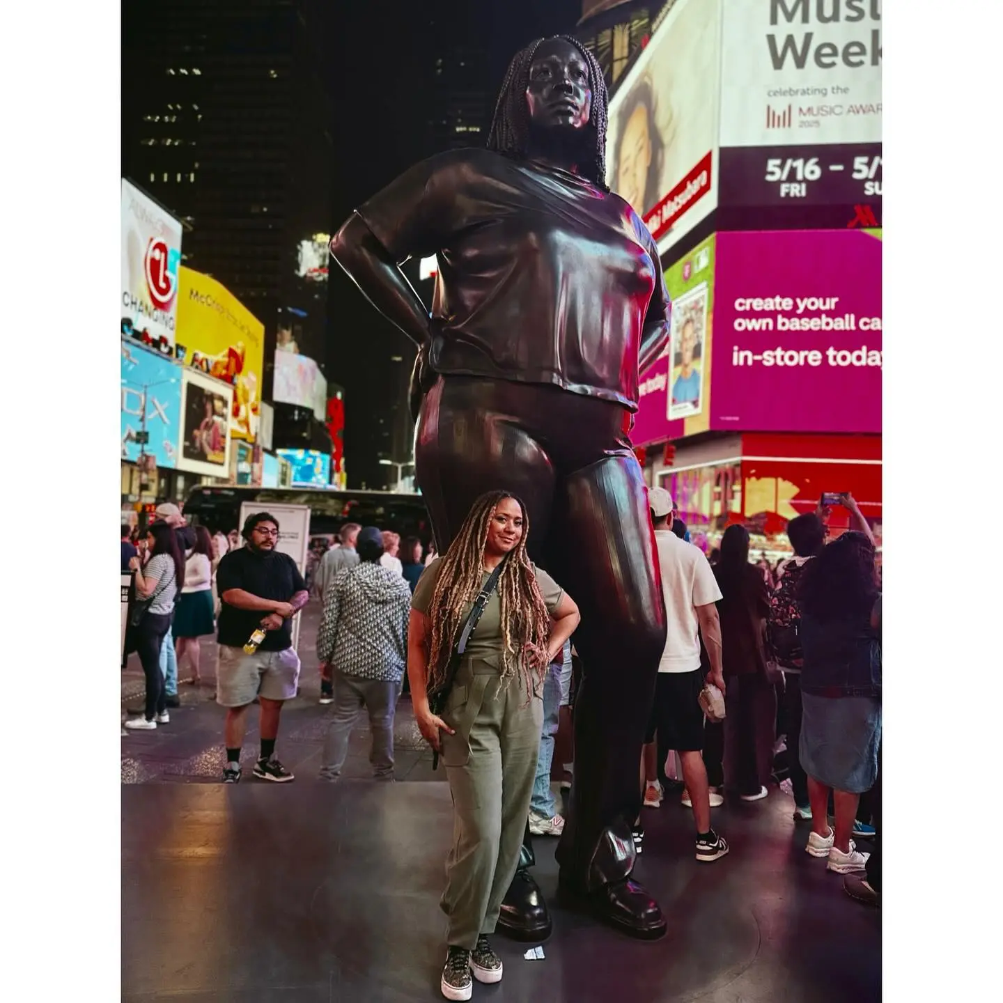Tracie Thoms Visits ‘Grounded In The Stars’ in Times Square Actress marvels at Thomas J Price’s public art in NYC, drawn to its beauty amid controversy