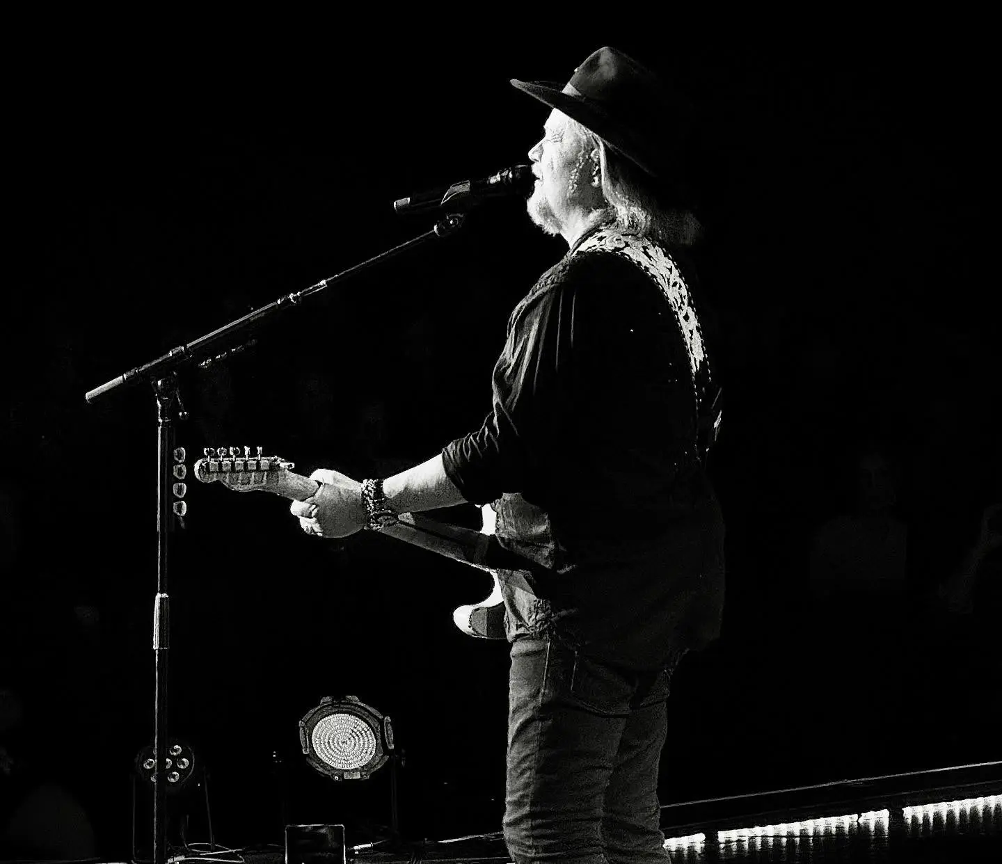 Travis Tritt Shines In Myrtle Beach Return