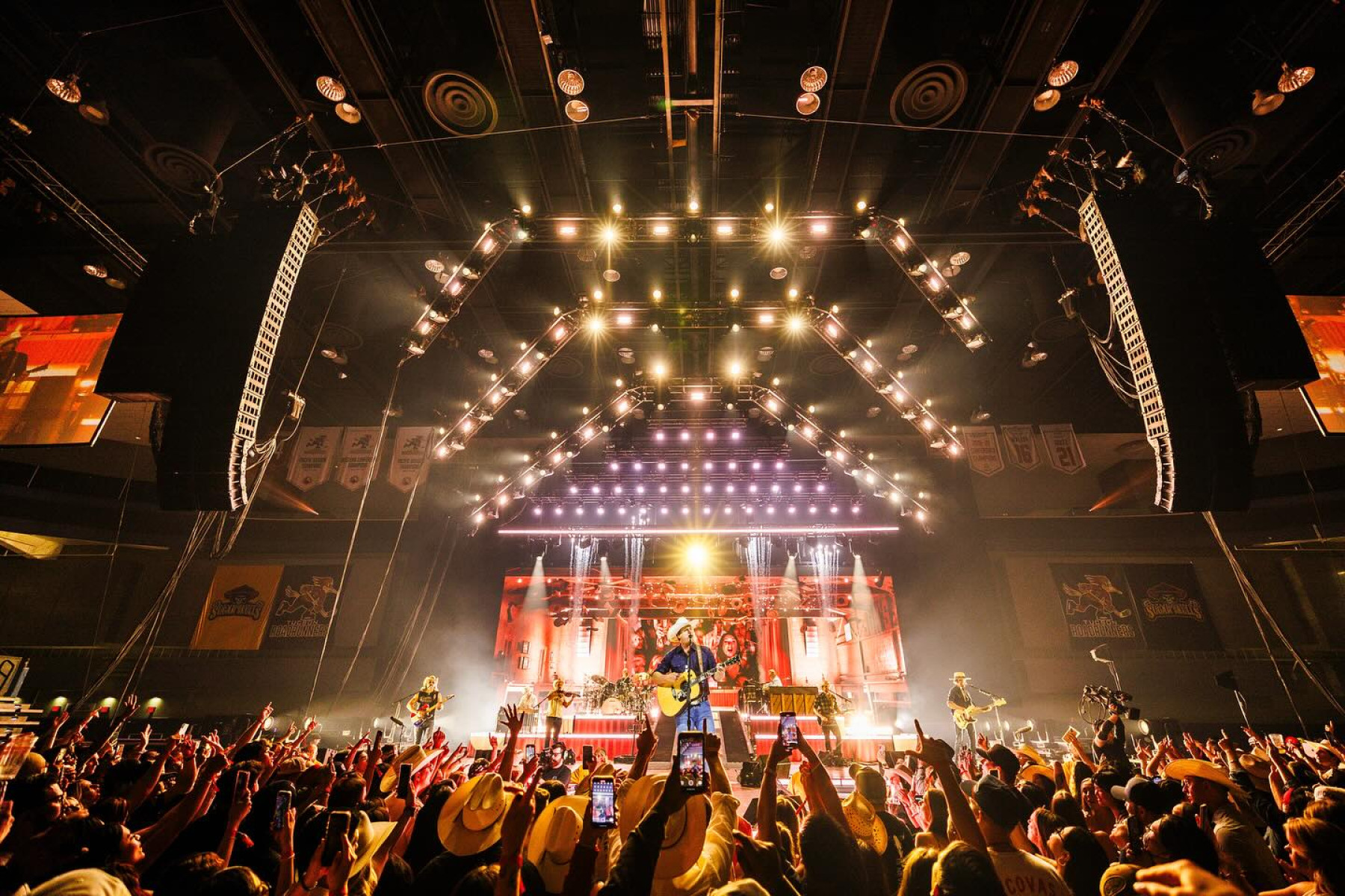 Tucson Night Sparks Jon Pardi Tour Energy Jon Pardi ignites Tucson and Prescott Valley with raw country energy, fueling his tour vibe.