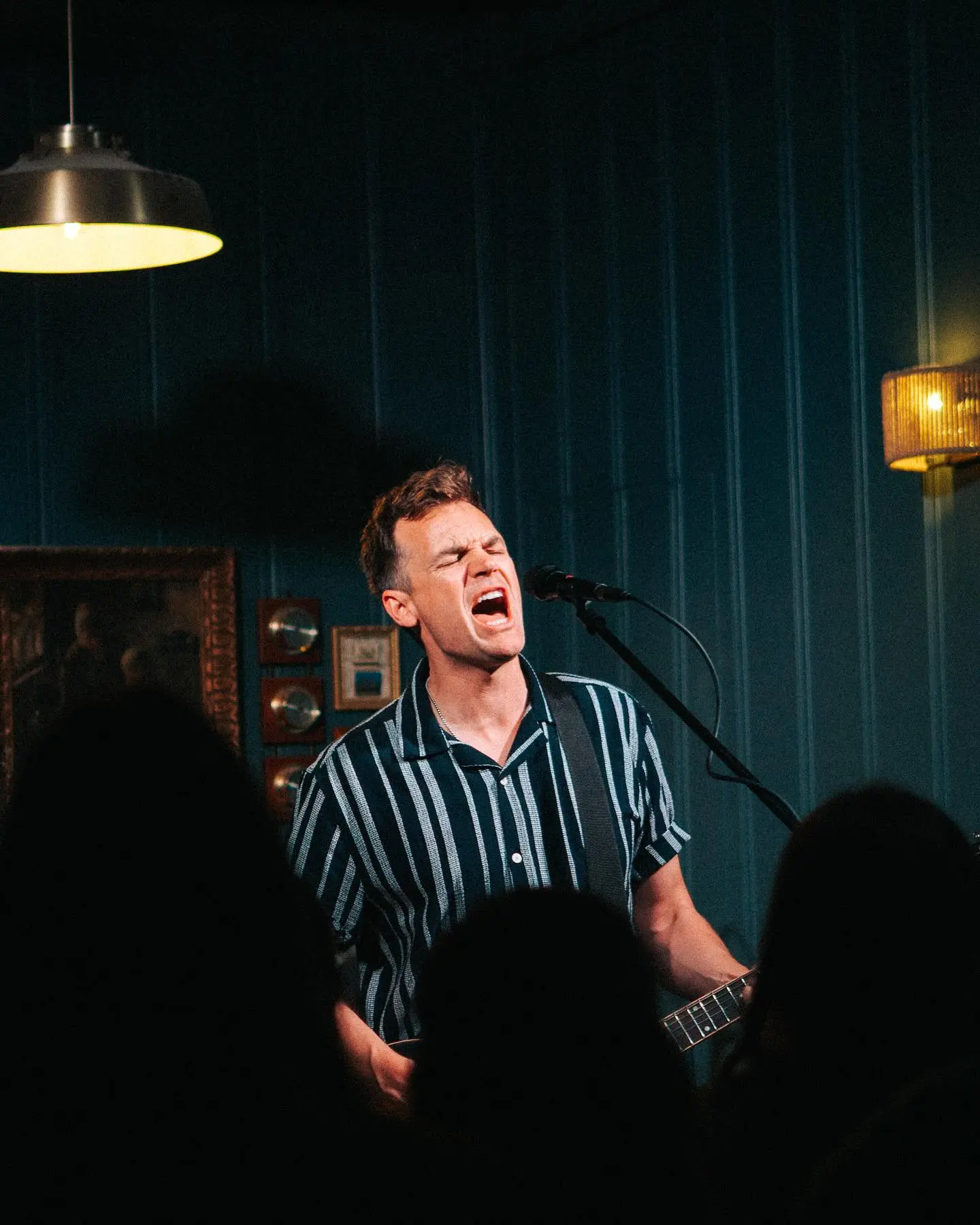 Tyler Hilton Wraps Up North American Tour In Chicago Chicago concert thrills with coffee hangs, fan events, VIP pre-shows, and heartfelt vibes.