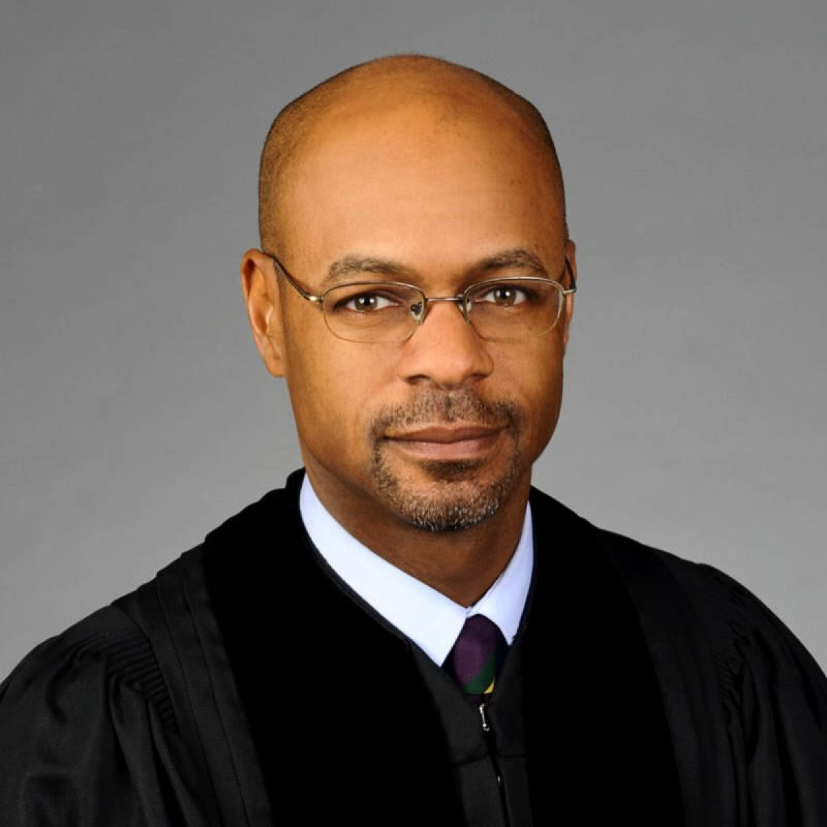 Tyrese Gibson Prays For Georgia Court Justices Musician and actor Tyrese Gibson urges Georgia Supreme Court justices in prayer with zeal!