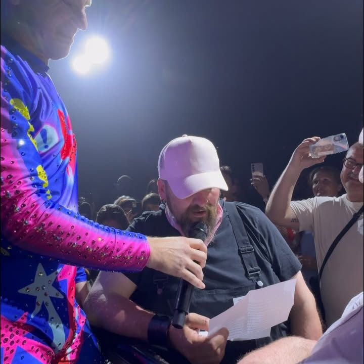 UK Arena Tour: Special Proposal Sparks Joy in Bournemouth