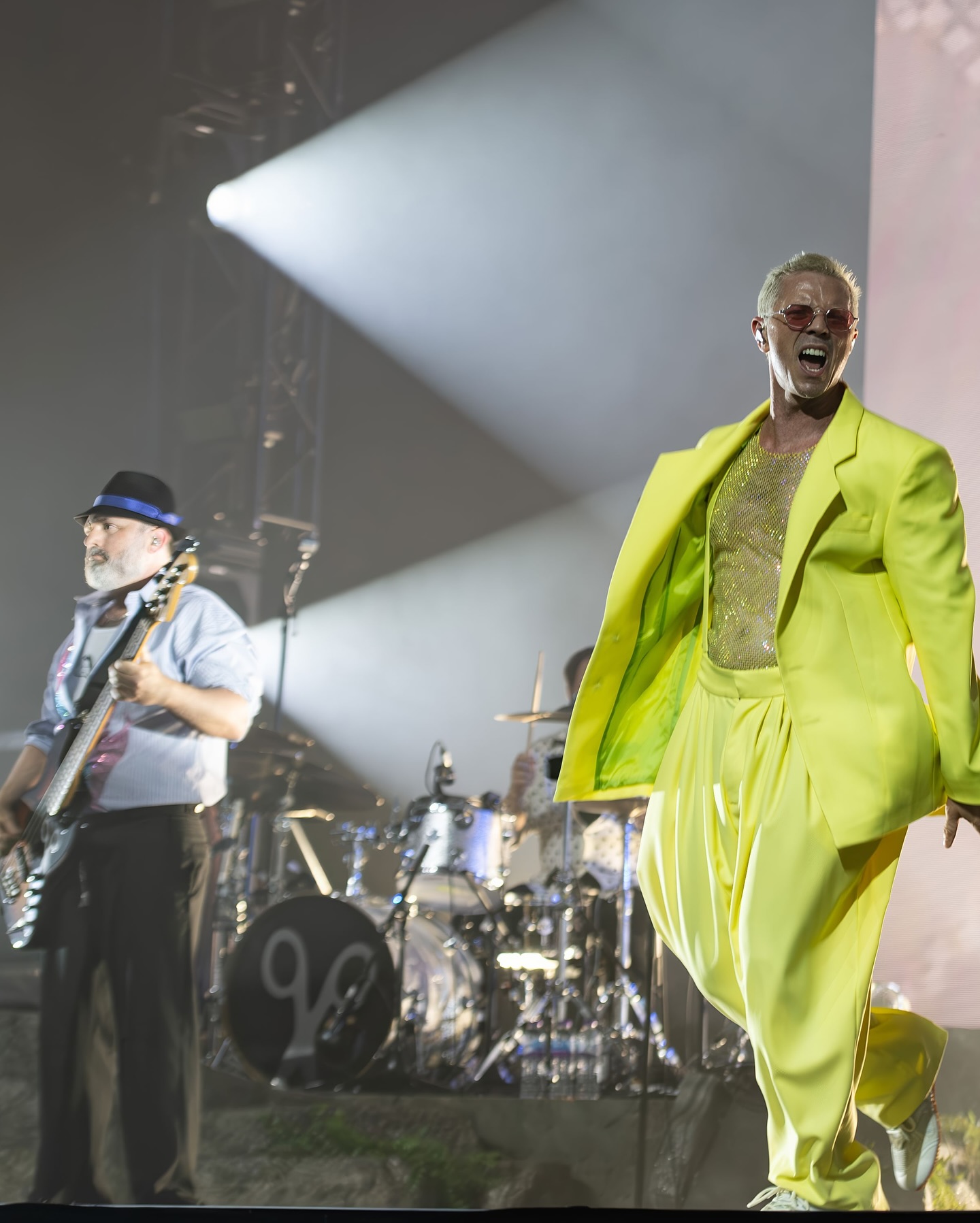 UK Arena Tour: Special Proposal Sparks Joy in Bournemouth