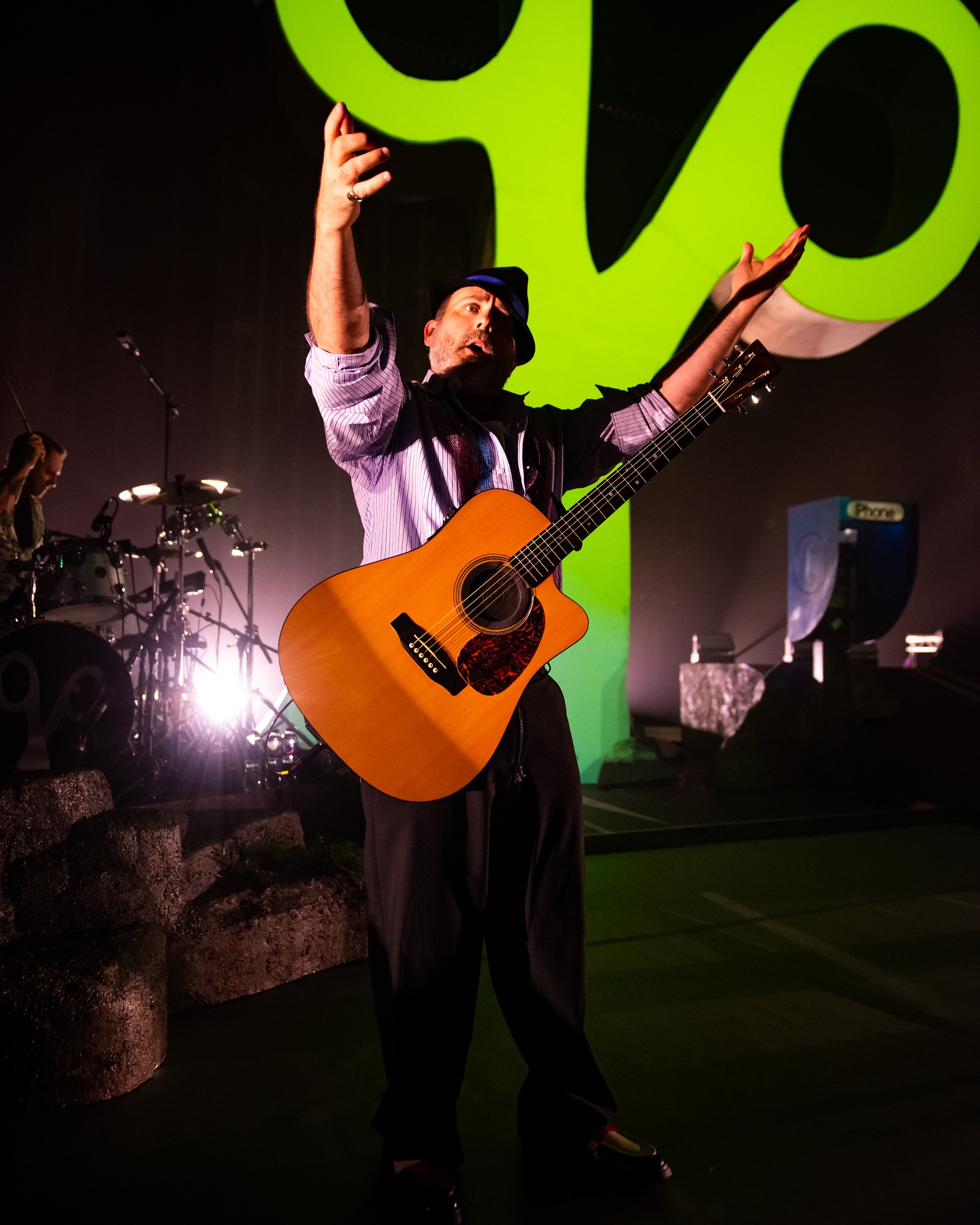 UK Arena Tour: Special Proposal Sparks Joy in Bournemouth