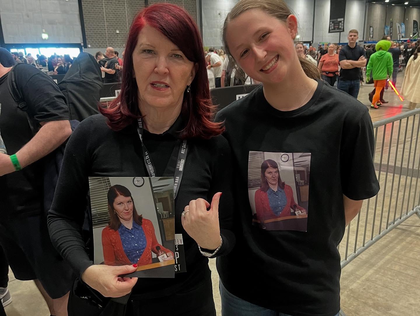 UK Fans Celebrate The Office at Comic Con Liverpool