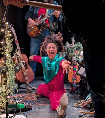 Valerie June Energizes Stage With Infectious Passion