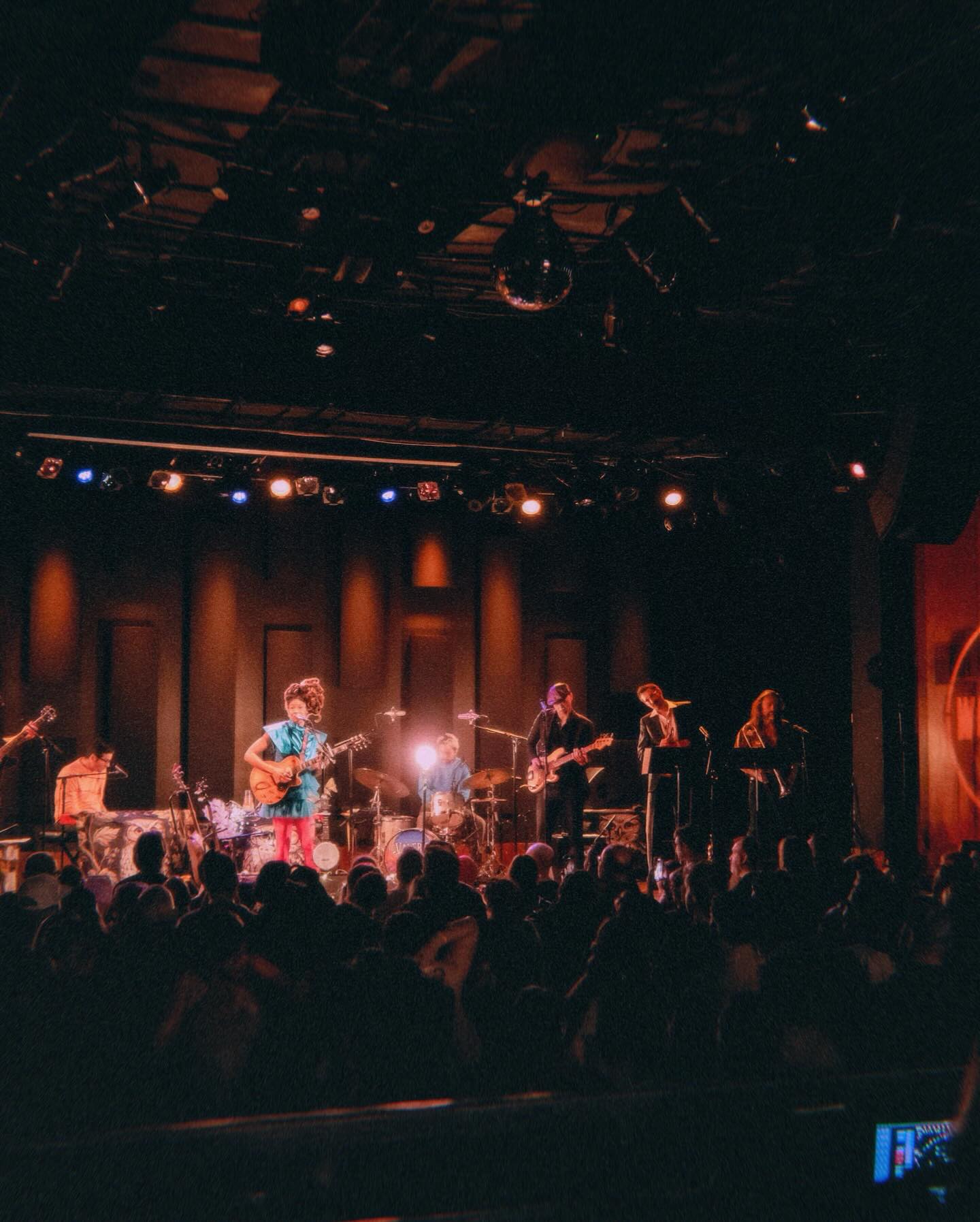 Valerie June Energizes Stage With Infectious Passion
