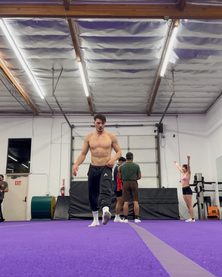 Vladislav Litvinenko Returns To Training