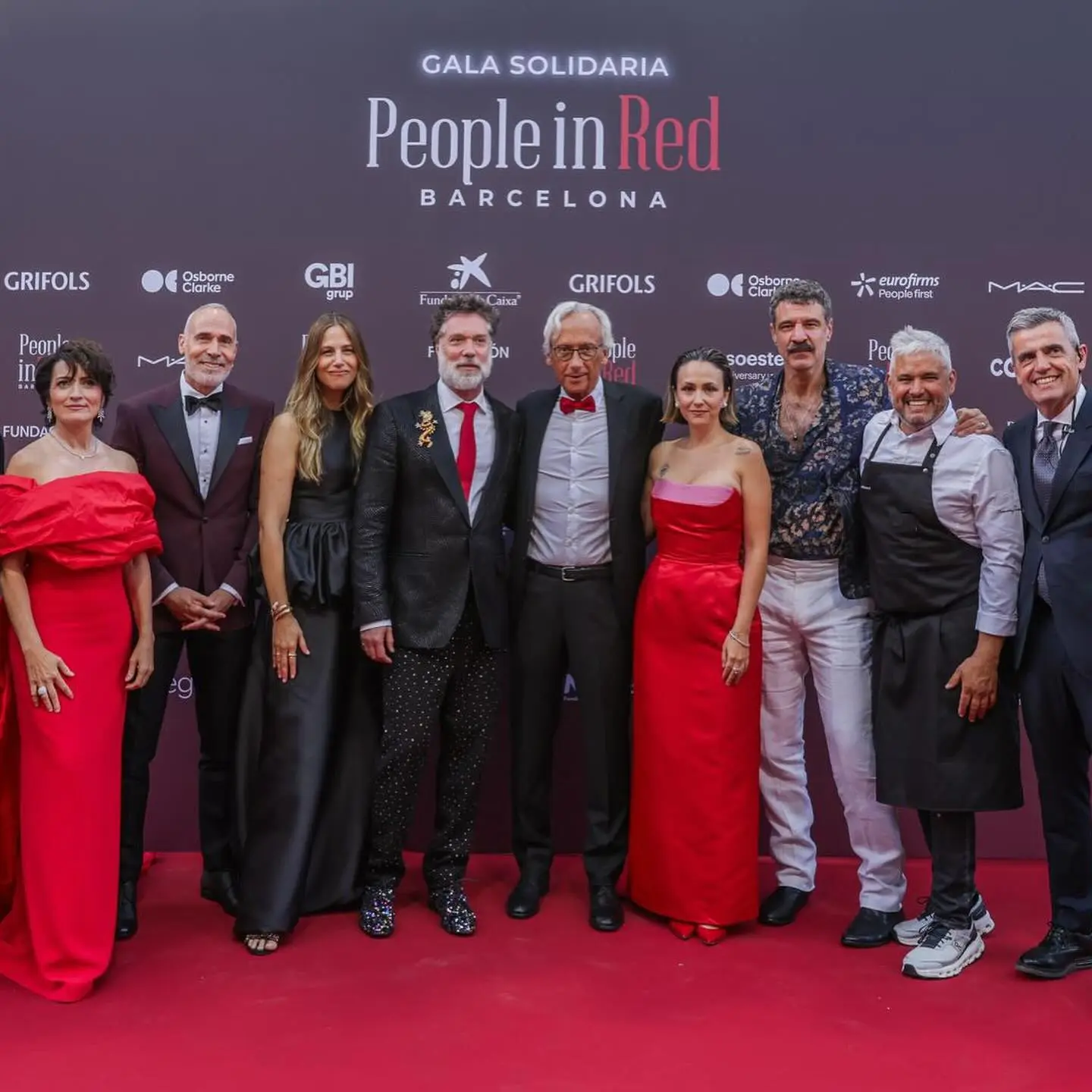 Wainwright Shines at Charity Gala