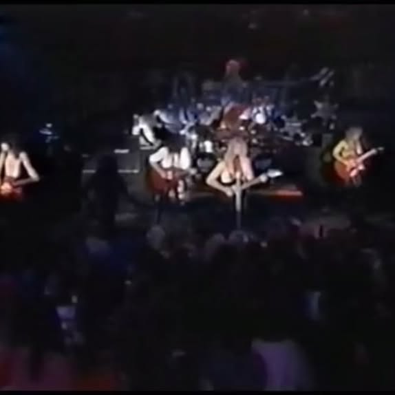 Warrant Live at Gazzarri’s 1987