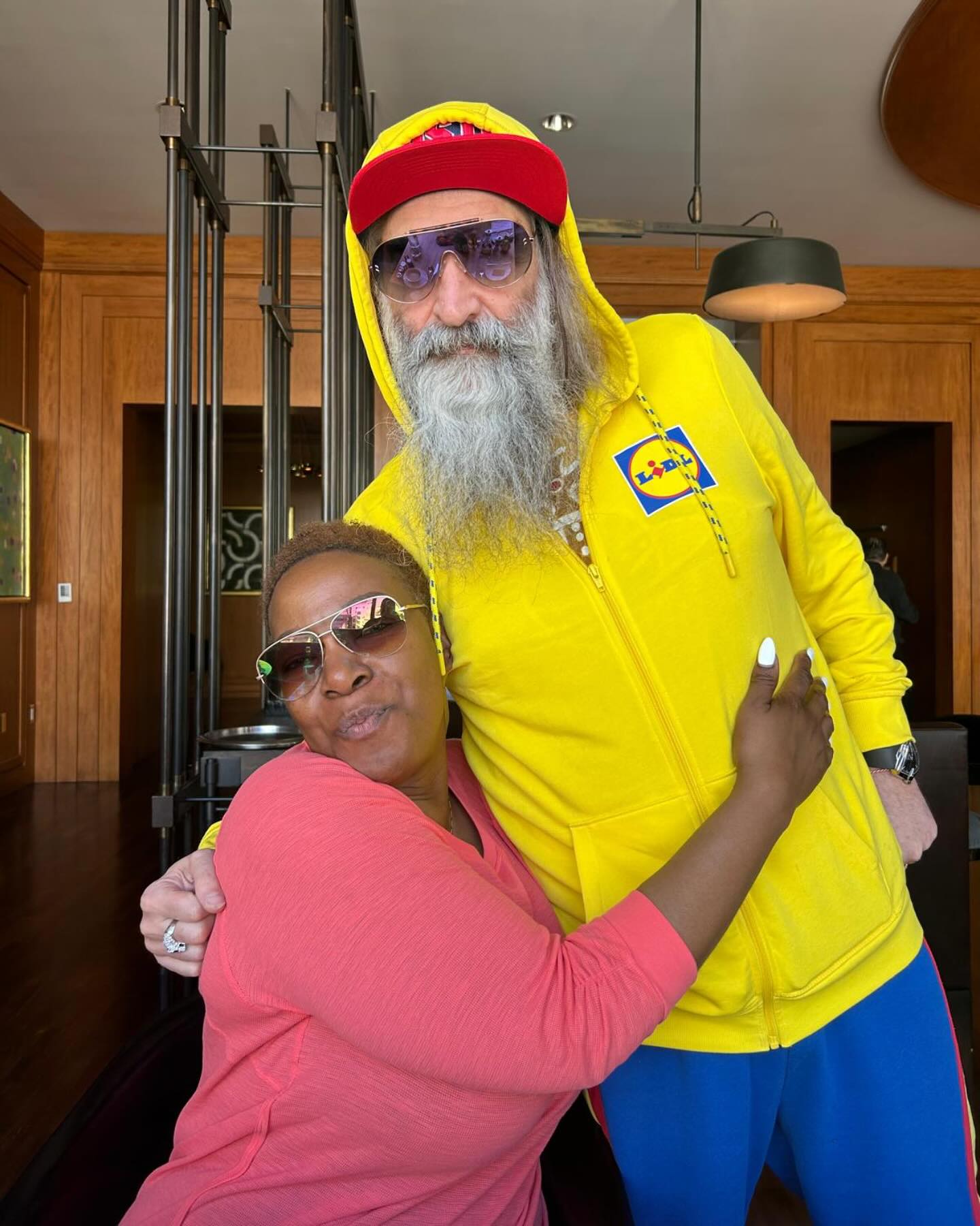 Warren Ellis Announces Ellis Park Film Tour From San Francisco vocals to Australia screens, Warren Ellis readies Ellis Park debut asap.