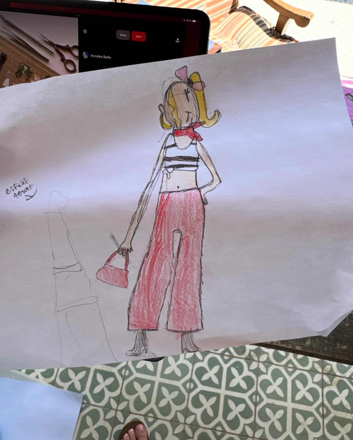 Weekend Snippets: Genevieve Padalecki Unwinds In Style