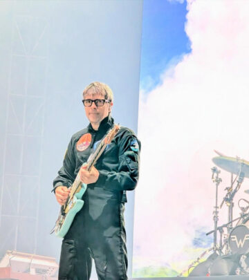 Weezer Fans Light Up Kilby Block Party Festival