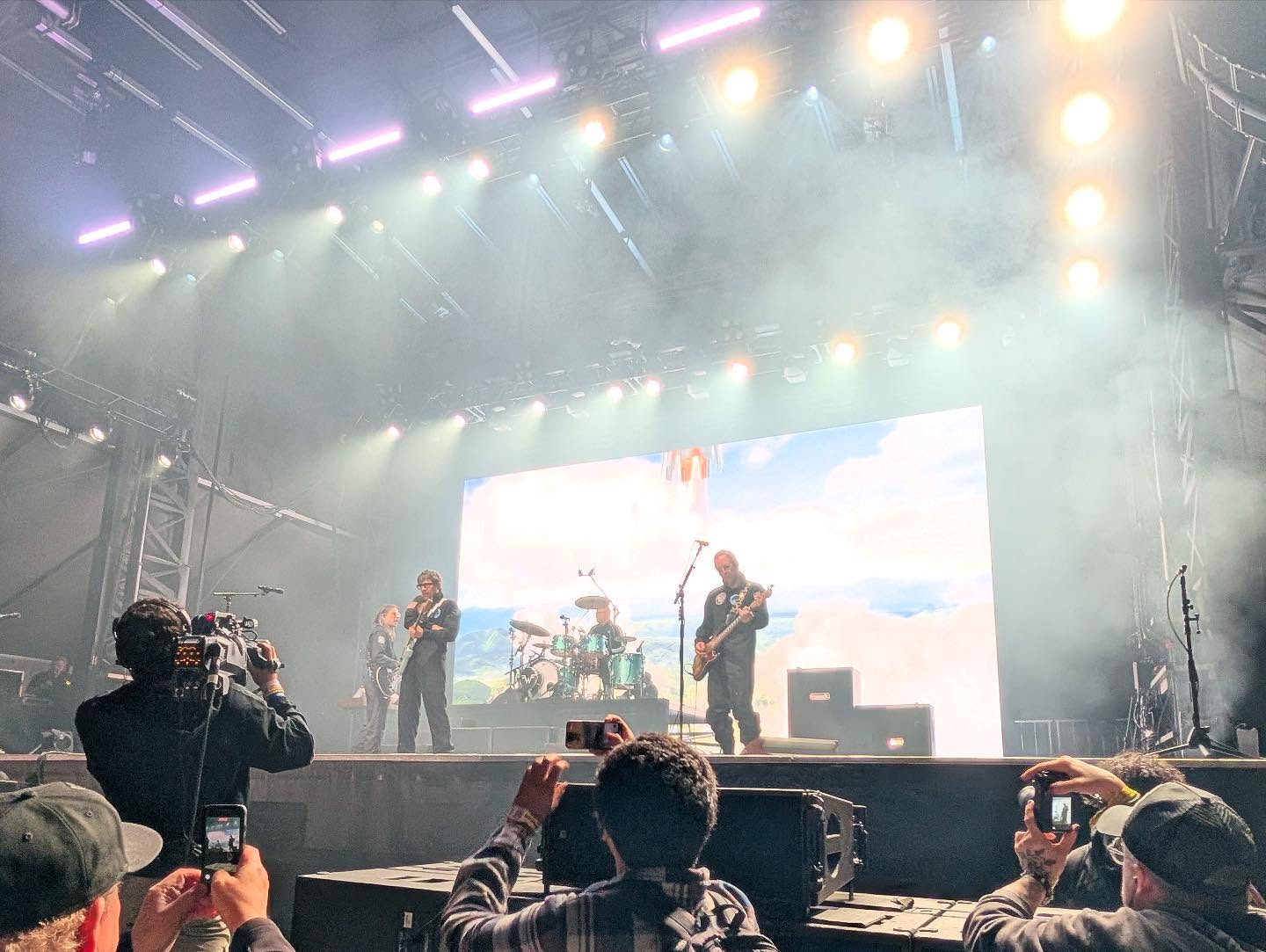 Weezer Fans Light Up Kilby Block Party Festival