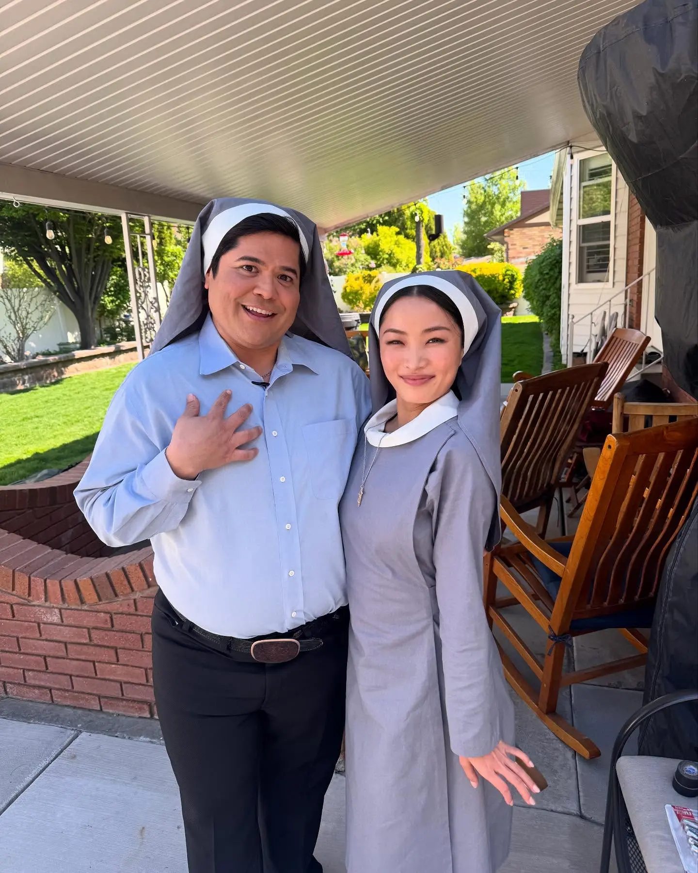 Comedic antics, shared outfits and film set surprises as Harvey Guillén steals the scene!!