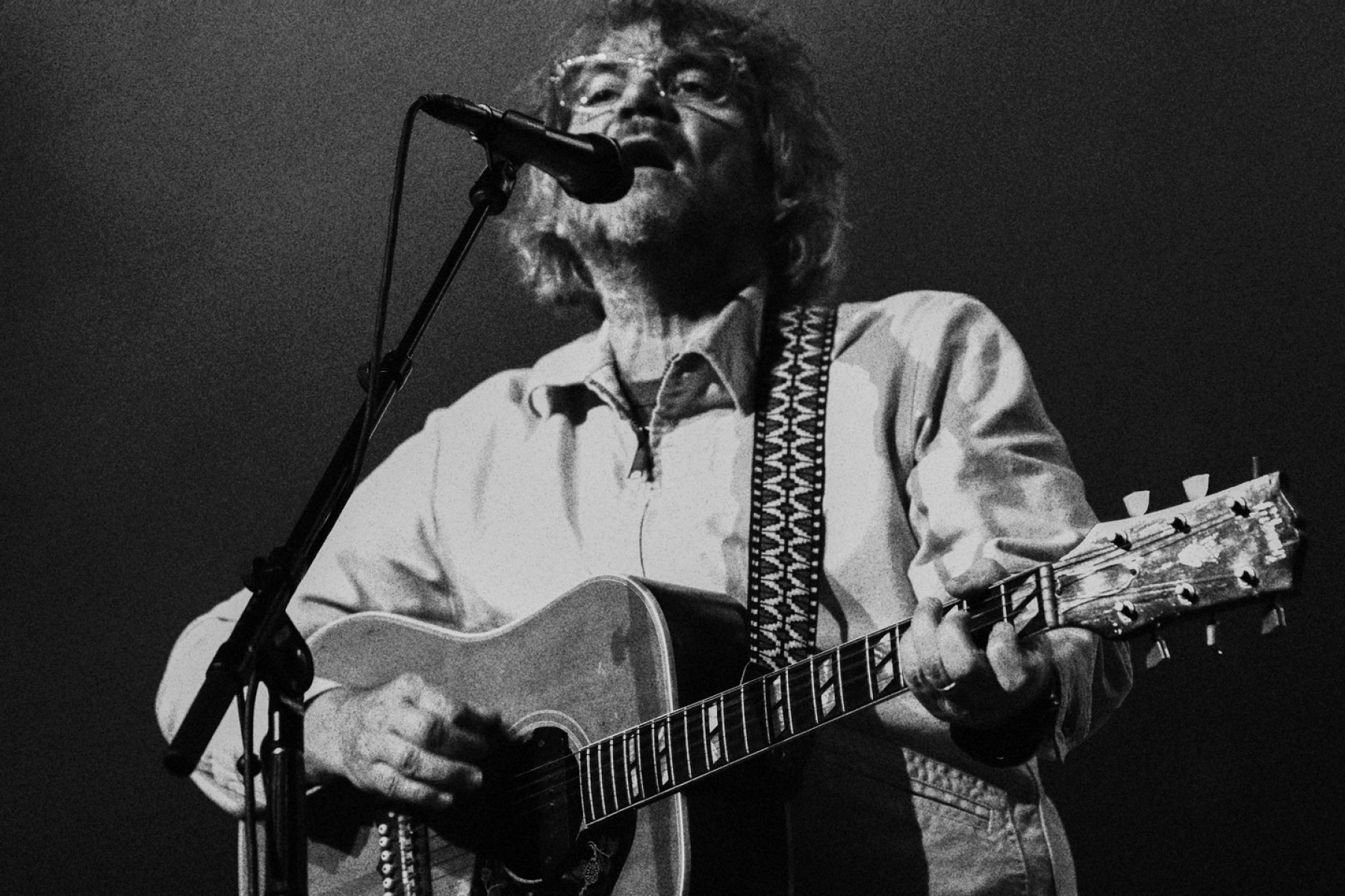 Wilco Waxahatchee Wednesday Sparks Nashville Buzz Nashville nights ignite as Wilco rocks with limited tix and buzzing Waxahatchee vibes live!