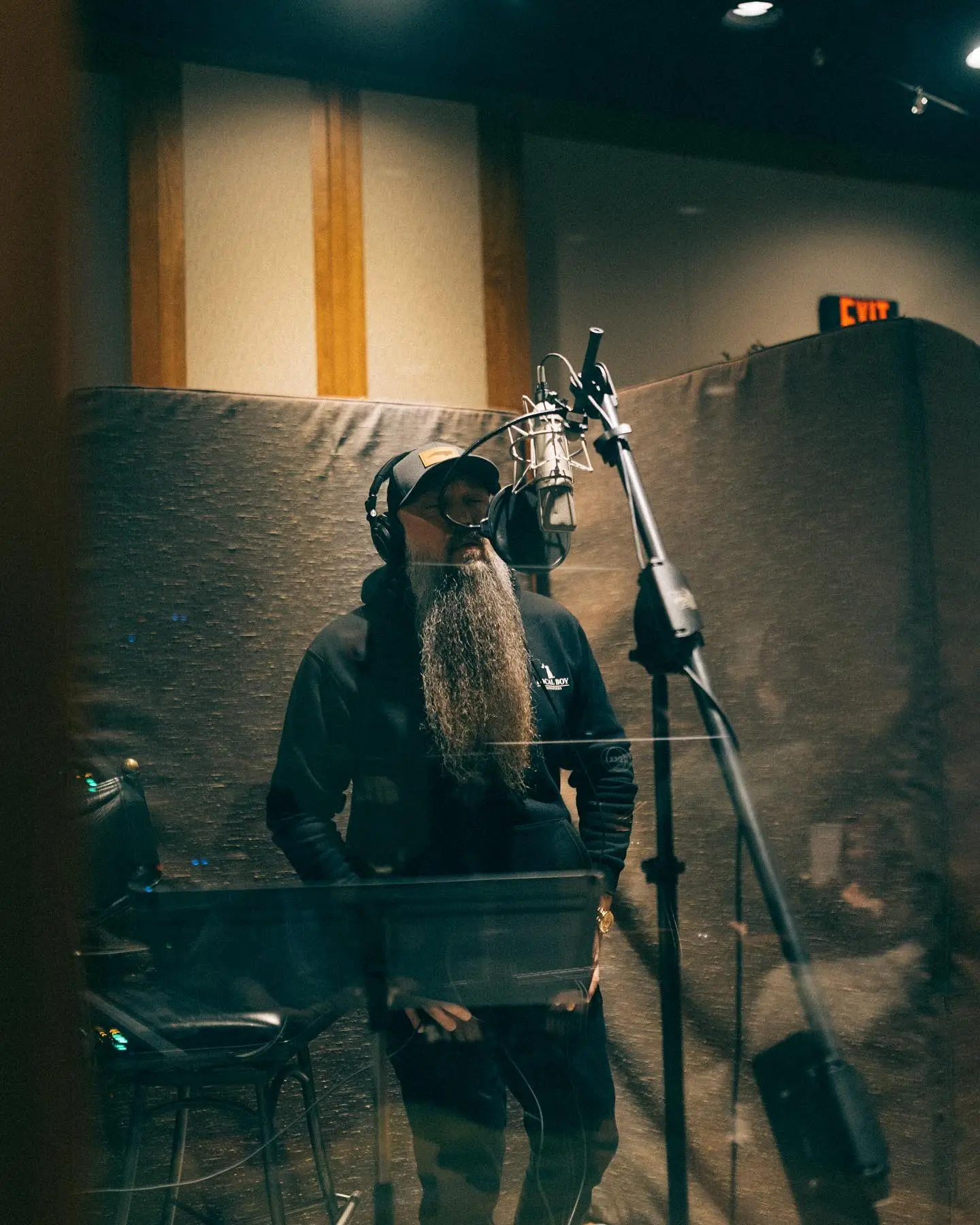 Will Morton In Studio For New Track Inside the creative session as Will Morton crafts his upcoming studio release with striking visuals.