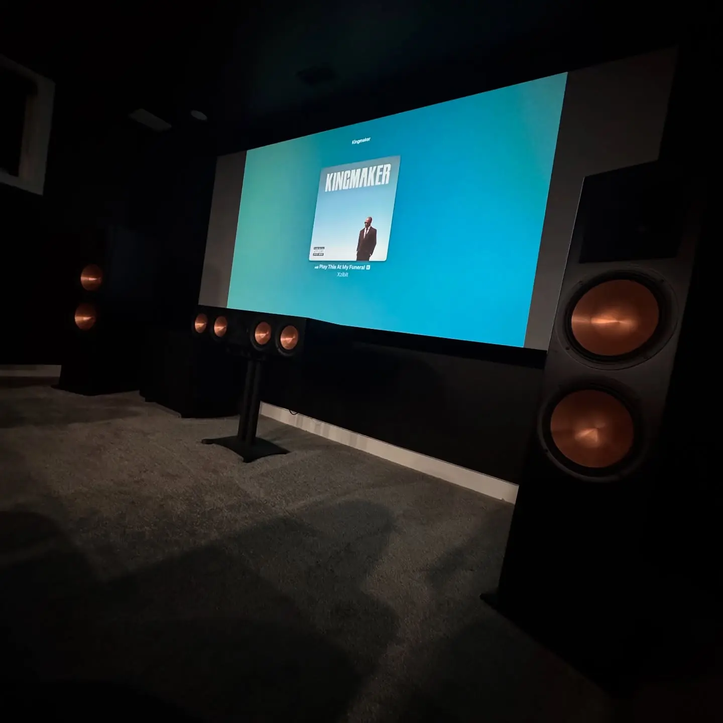 Xzibit Celebrates Kingmaker Album Success Album success resonates as Xzibit thanks true fans, fueling new creative ventures & beats.