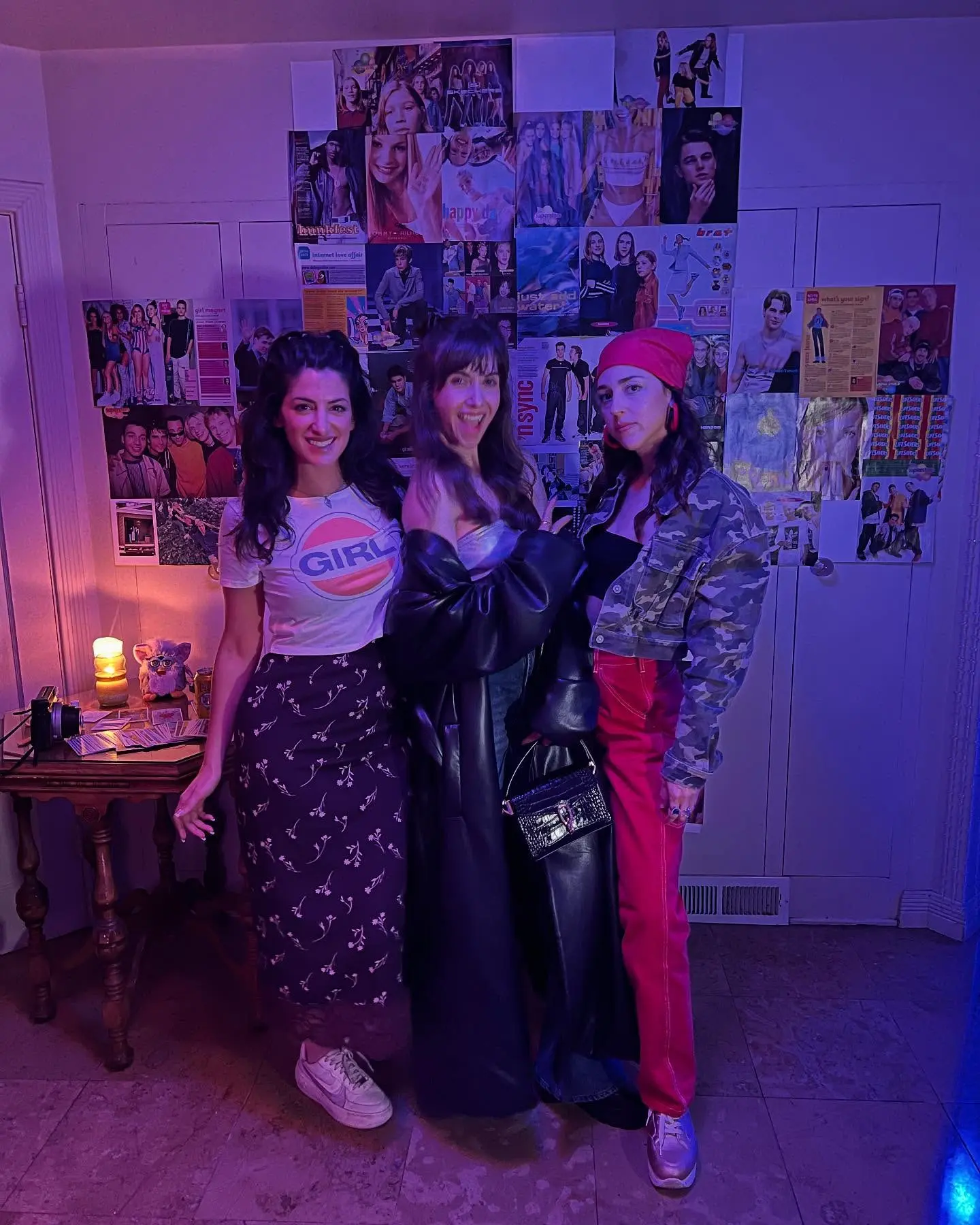 Y2K Vibes Ignite With Alison Brie's Latest Look
