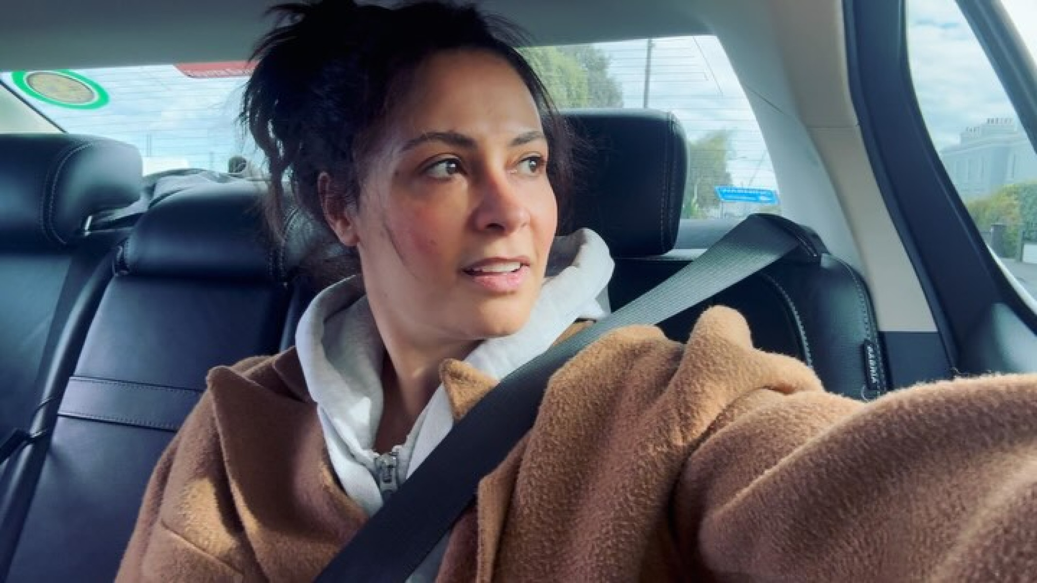 Yasmine Al Massri Arrives In Dublin With Style Globetrotting actress Yasmine arrives in Dublin, igniting celebrations and cinematic buzz!