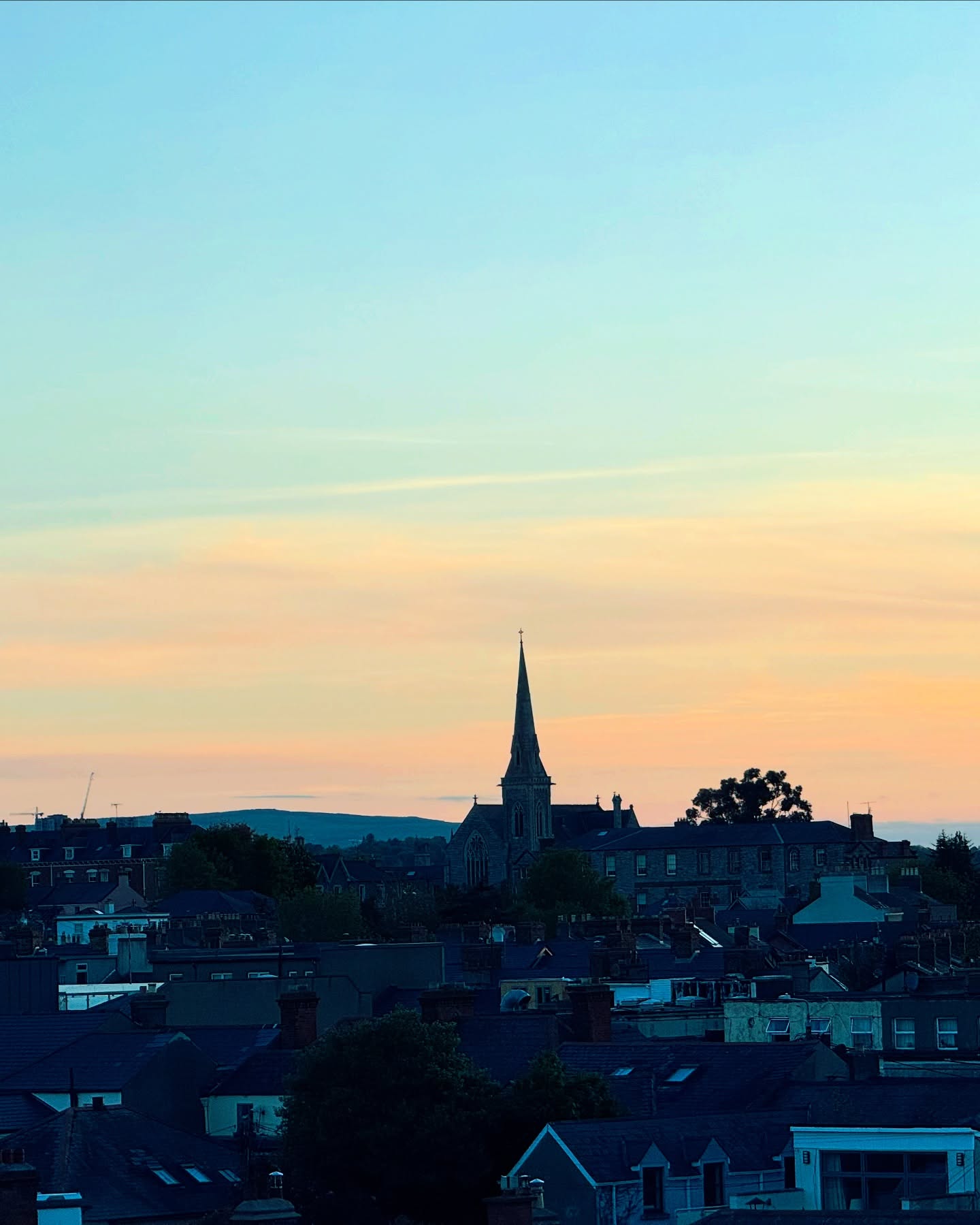 Yasmine Al Massri Enjoys Dublin’s Vibrant Charm
