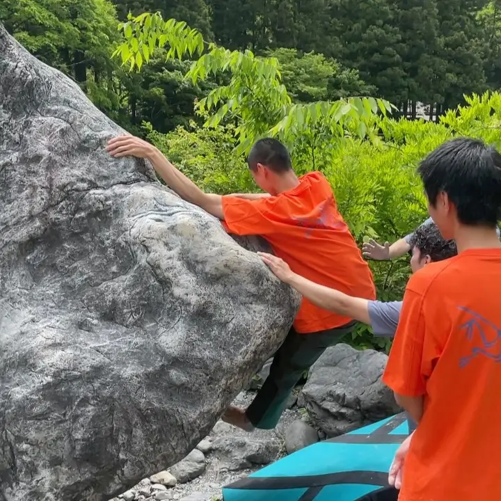 Yo Aoi Climbs First Rock at ARC’TERYX Mountain Day