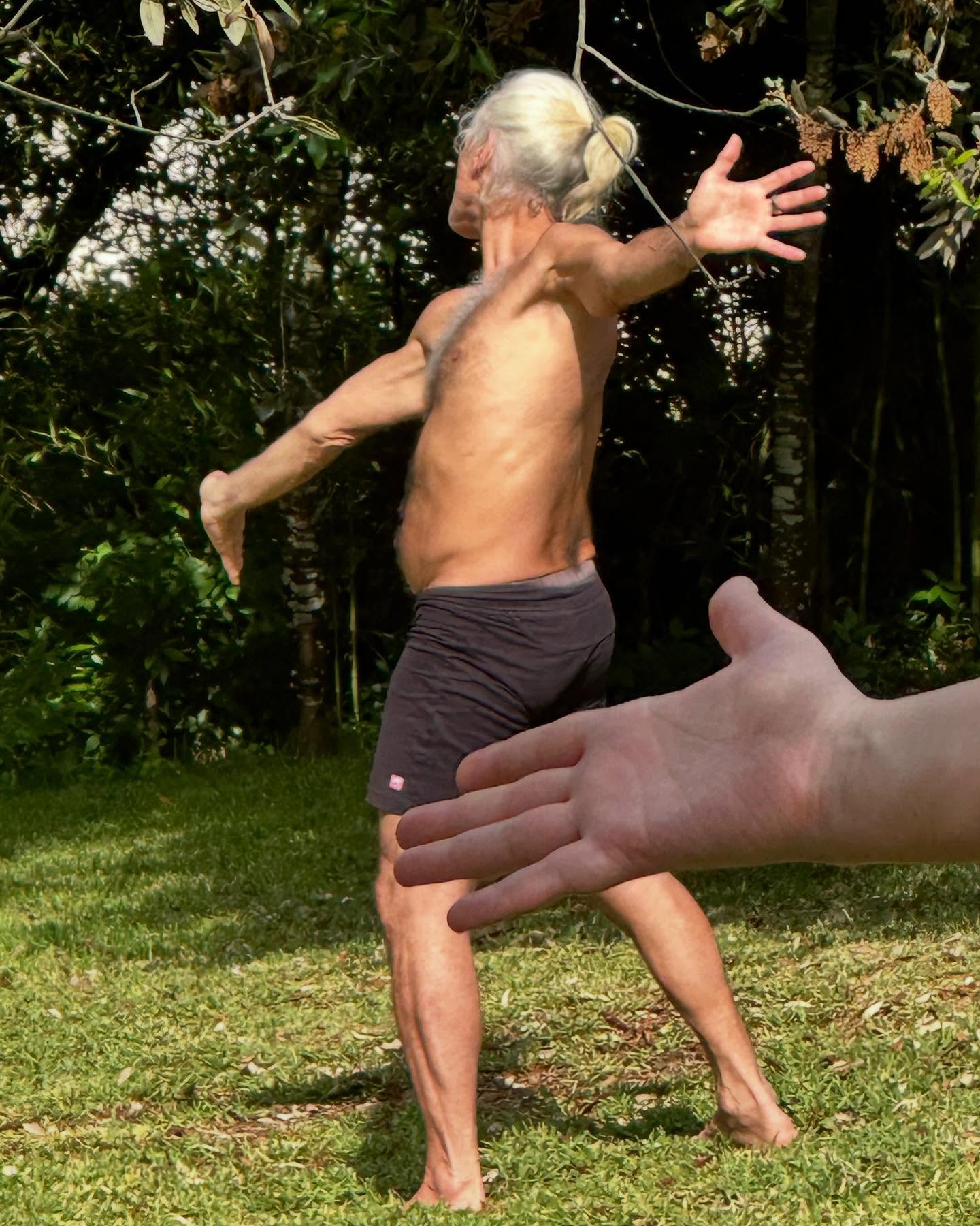 Yoga Session Unites Global Practitioners In Salento