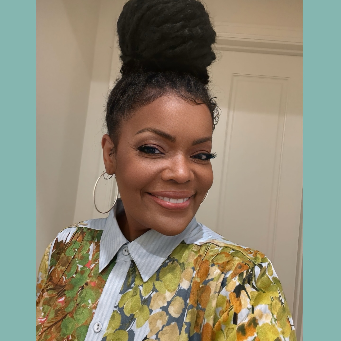 Yvette Nicole Brown Moderates Shrinking Panel