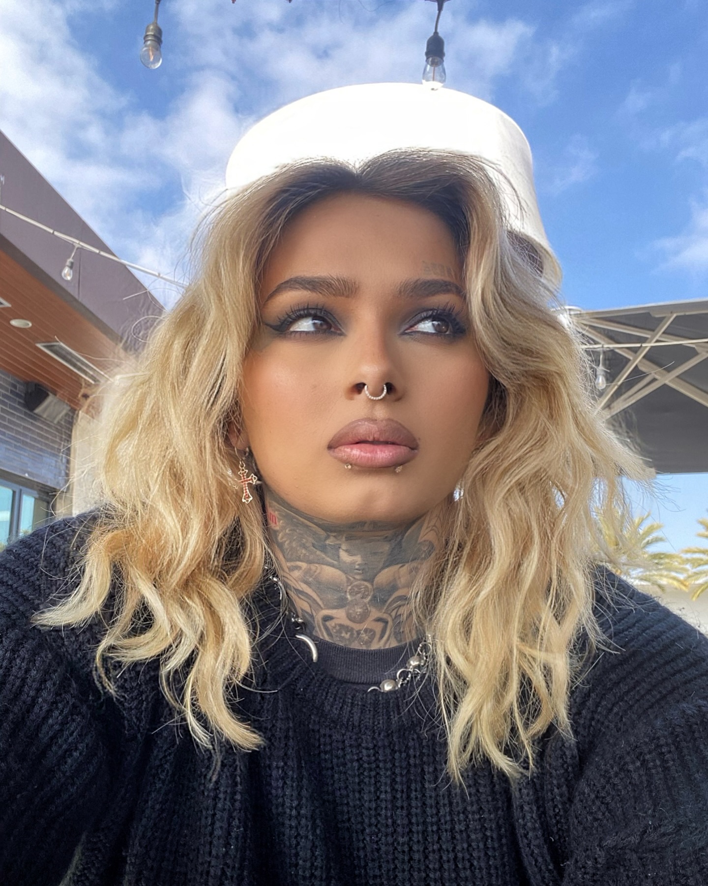 Zhavia’s Nostalgic Selfie Moment Captivates Fans