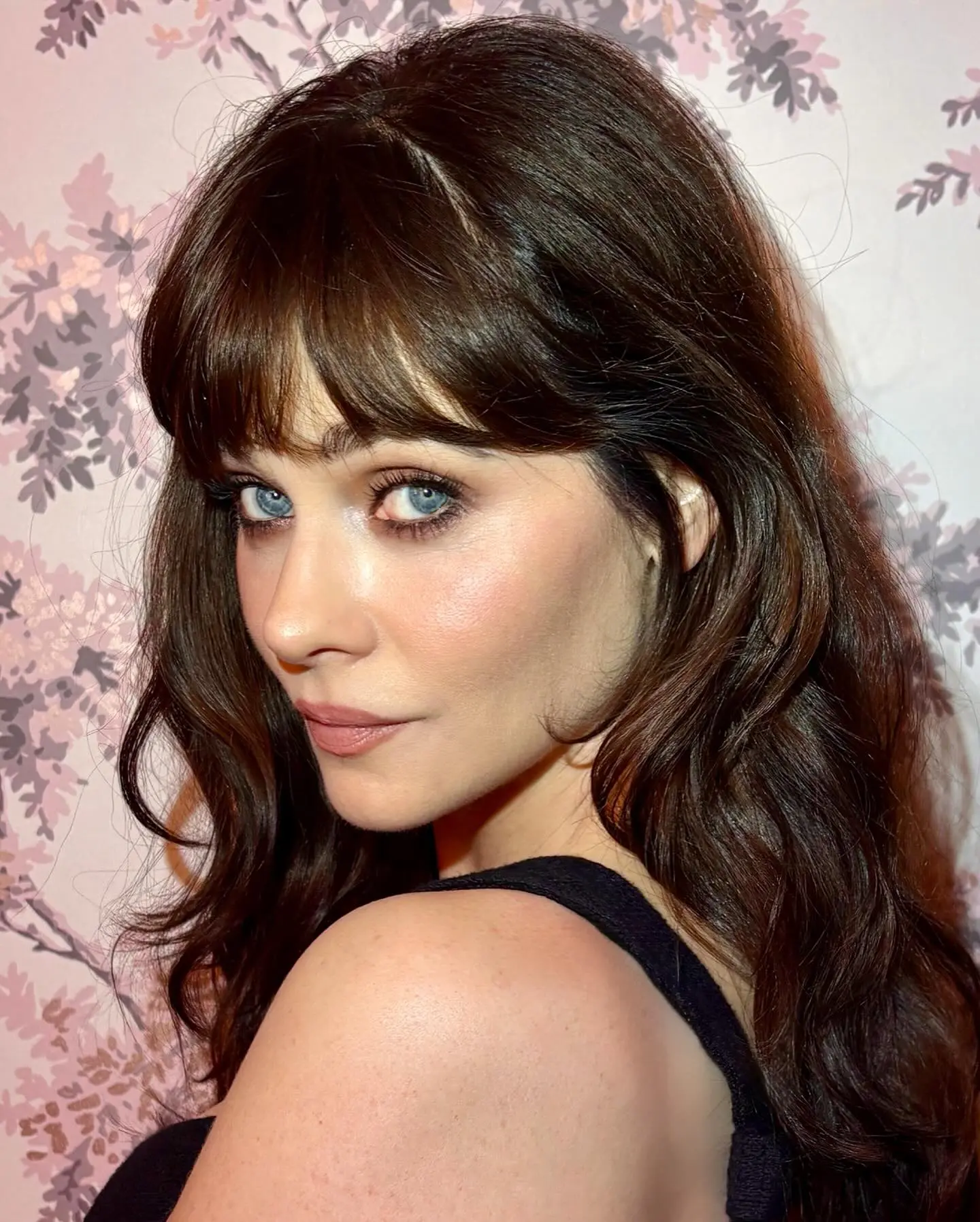 Zooey Deschanel's Tuesday Night Vibes