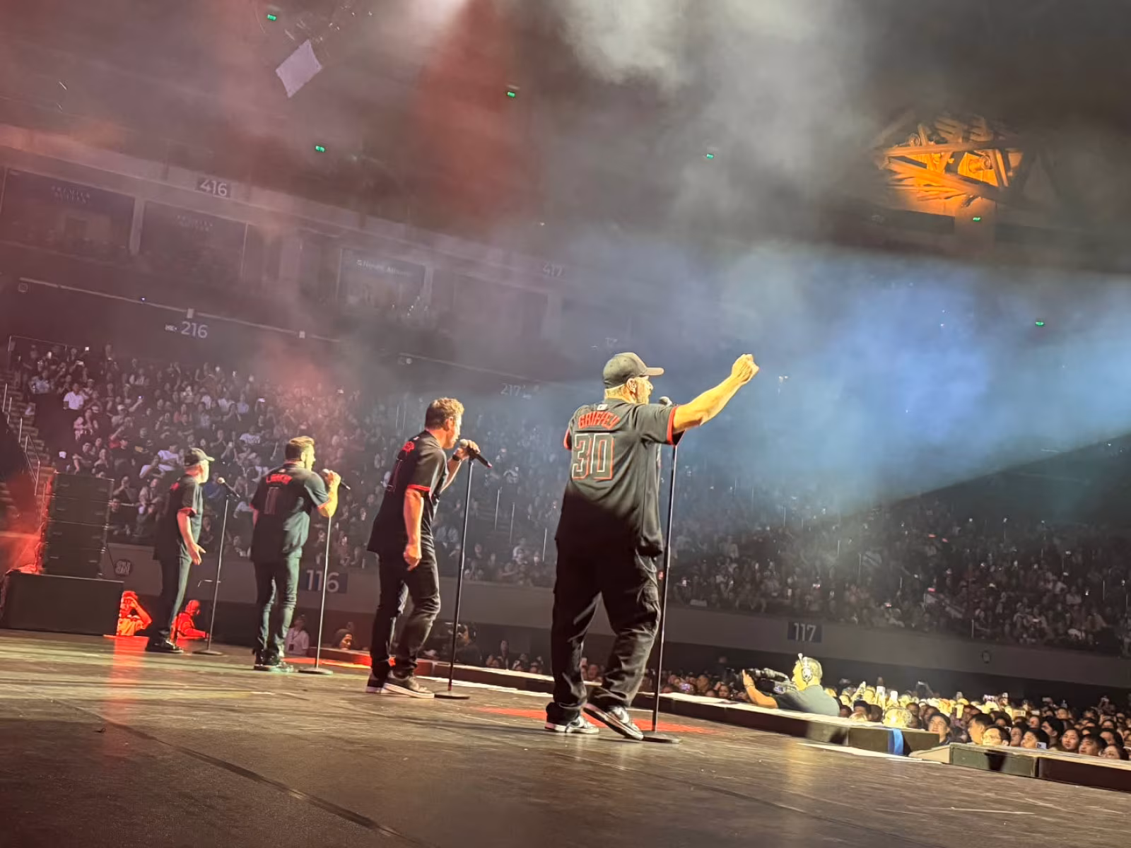98 Degrees Light Up Manila With Summer Tour Return 98 Degrees returned to Manila, joined by Janine Teñoso and Jona Viray for MOA Arena shows.