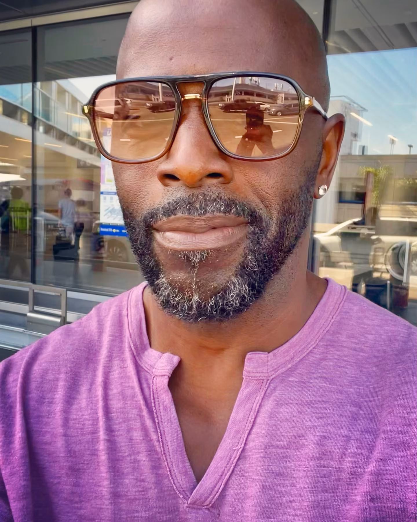 The veteran actor shows fan appreciation with a 'Looove Y’all' snap, emoji-packed caption.