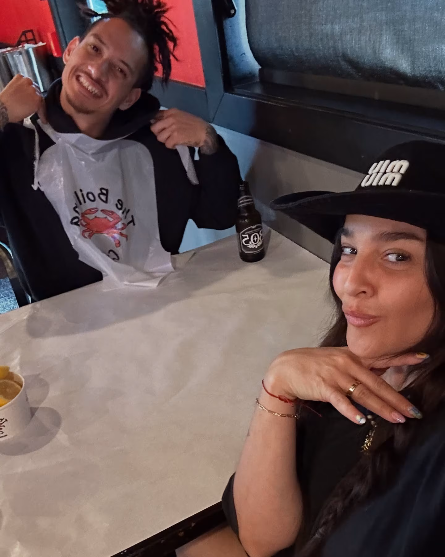 Alisan Porter Aces Disc Golf Hole In One Singer and actress Alisan Porter celebrates perfect disc golf “ace” with sun soaked snaps.