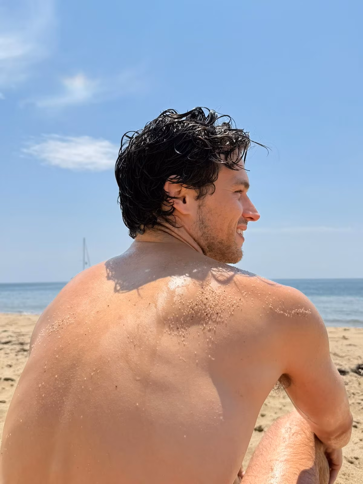 Brandon Flynn Says ‘Ptown, I Love You’ in Summer Snaps Actor shares sunny beachside moments in Massachusetts getaway, celebrating art and freedom